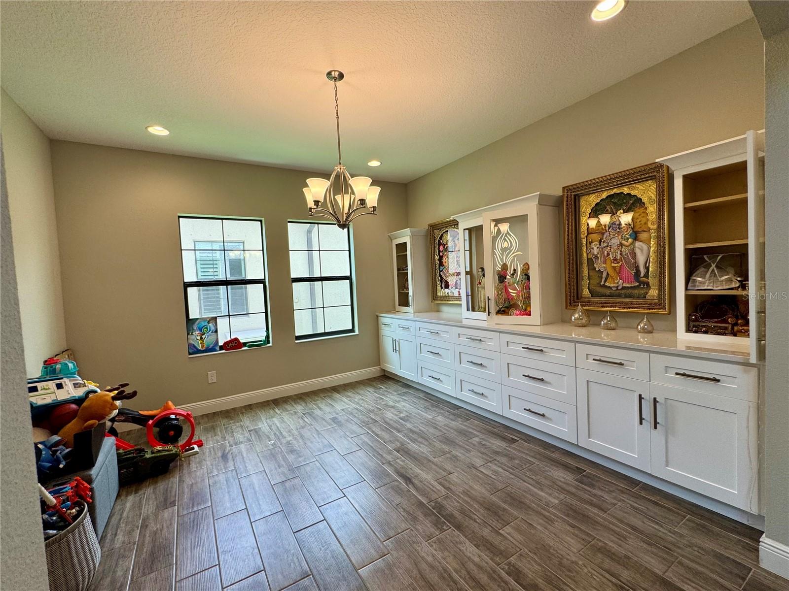 Bonus room with built in shelves