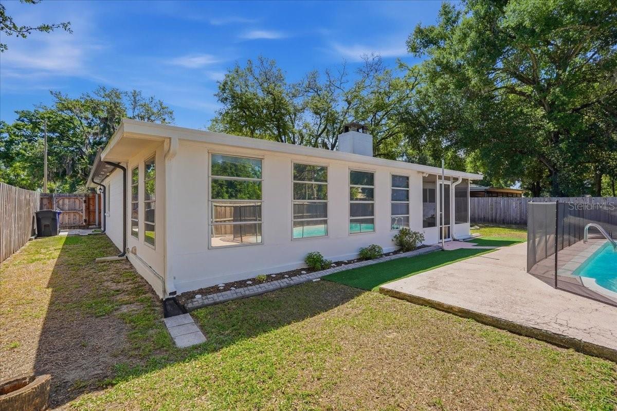 Florida Room with Rain Gutters