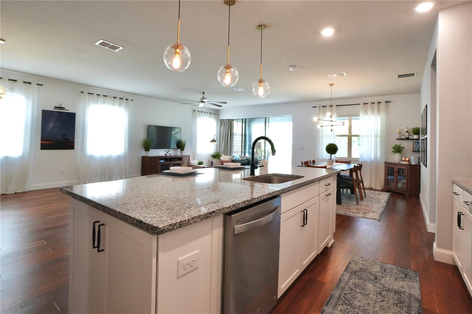 Kitchen island with farmhouse sink.