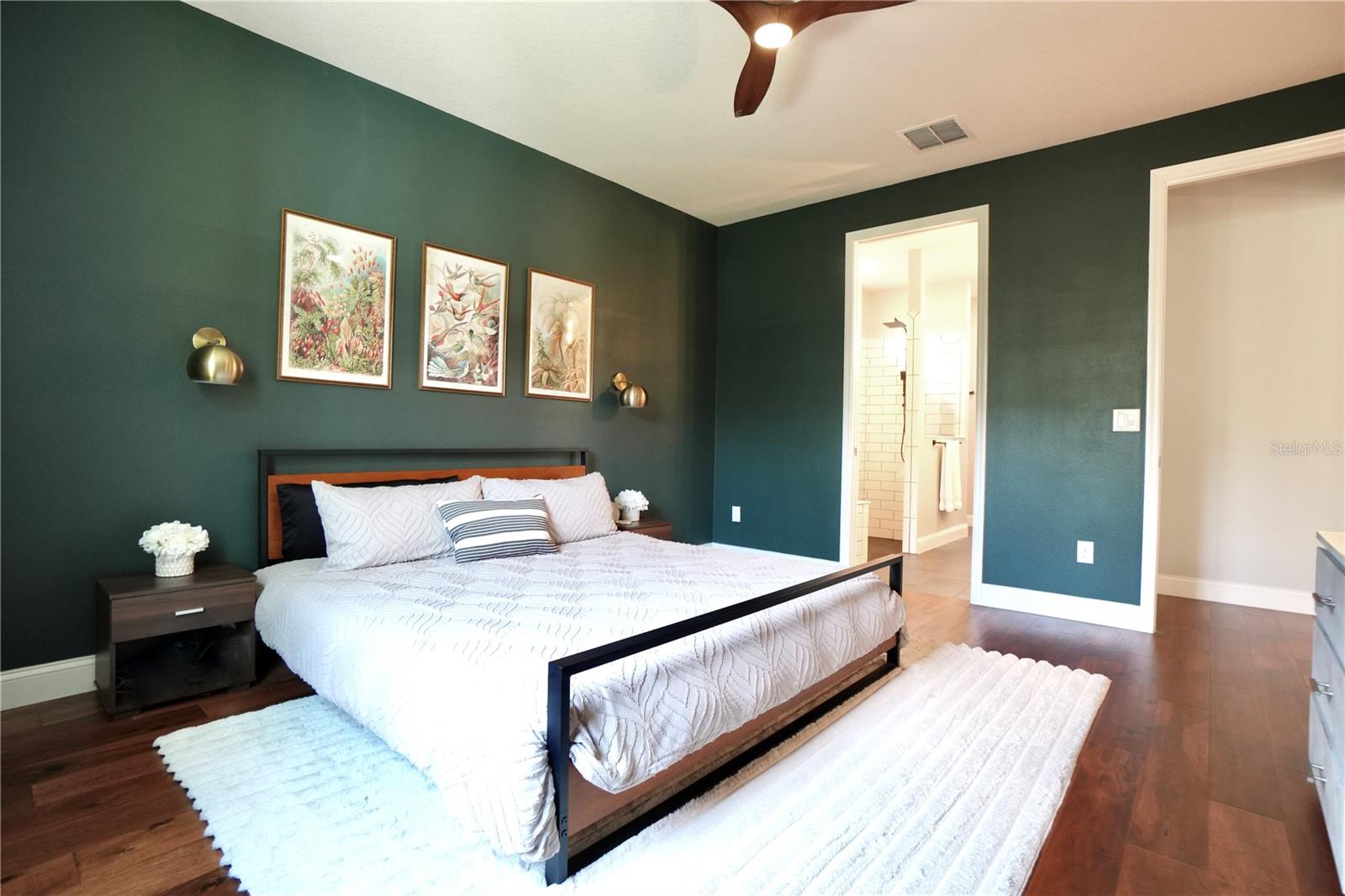 Spacious primary bedroom.