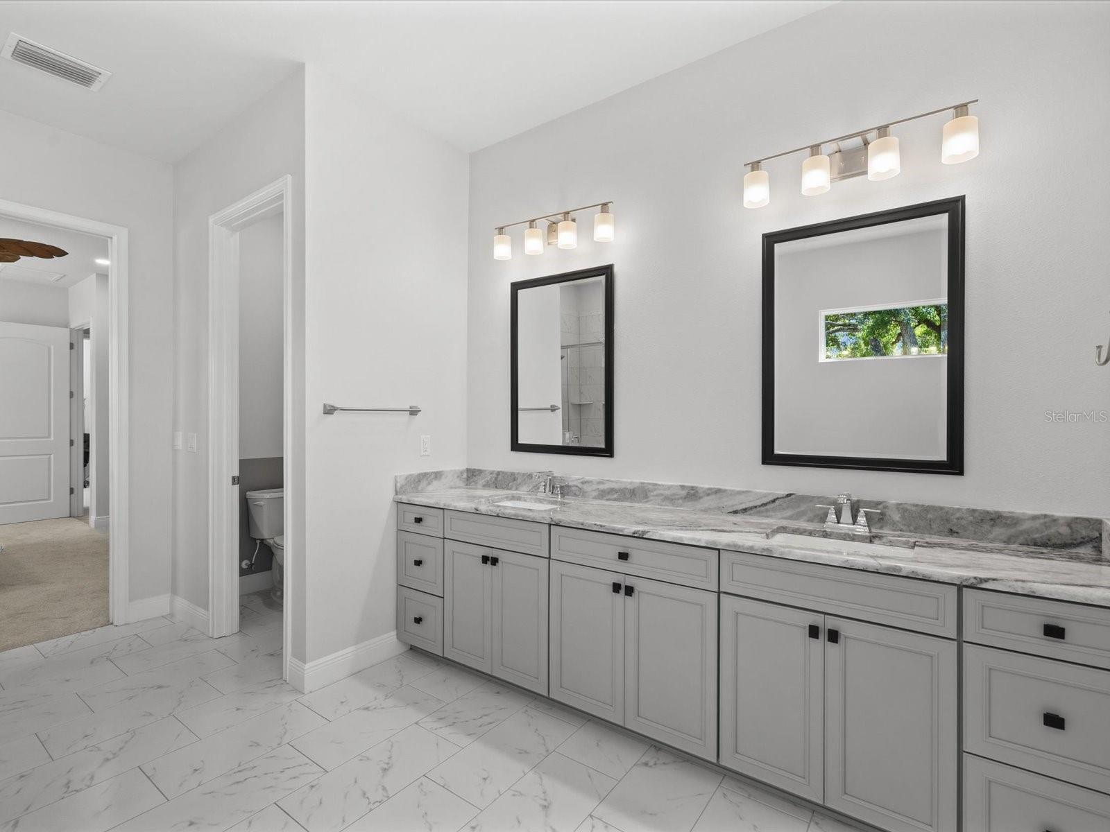 Explore the Property Through a Cinematic Video & Immersive 3D Tour