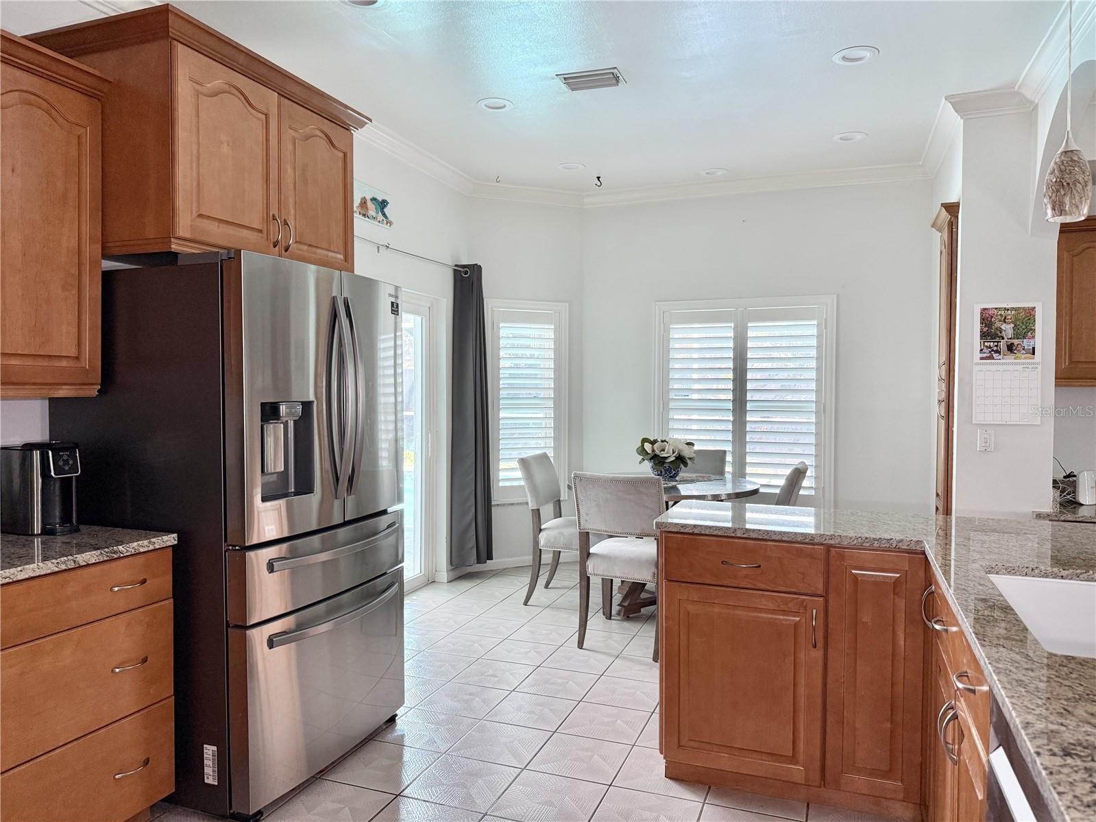 Kitchen - Eat-In-Space