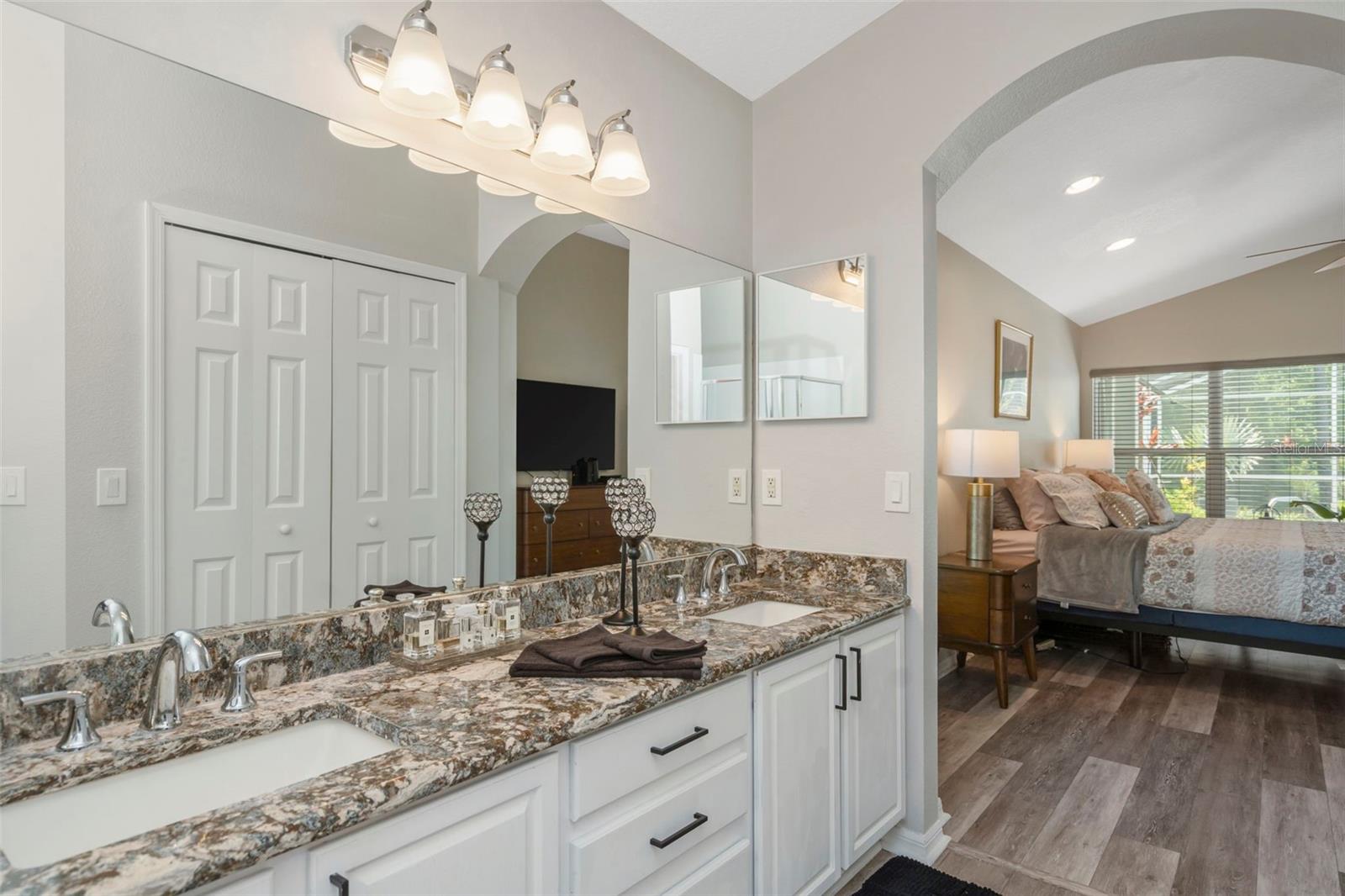 Primary Bath (Bath #2)