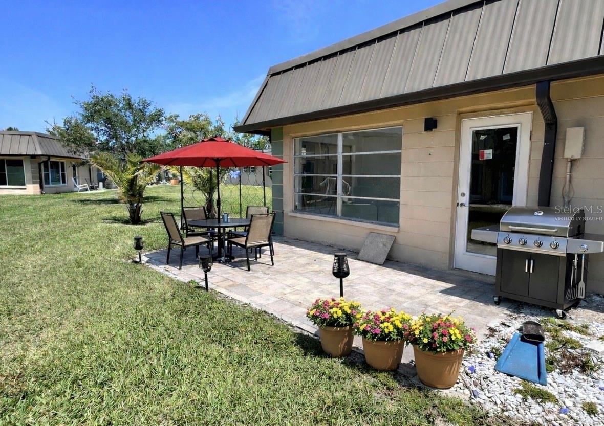 Virtually staged patio