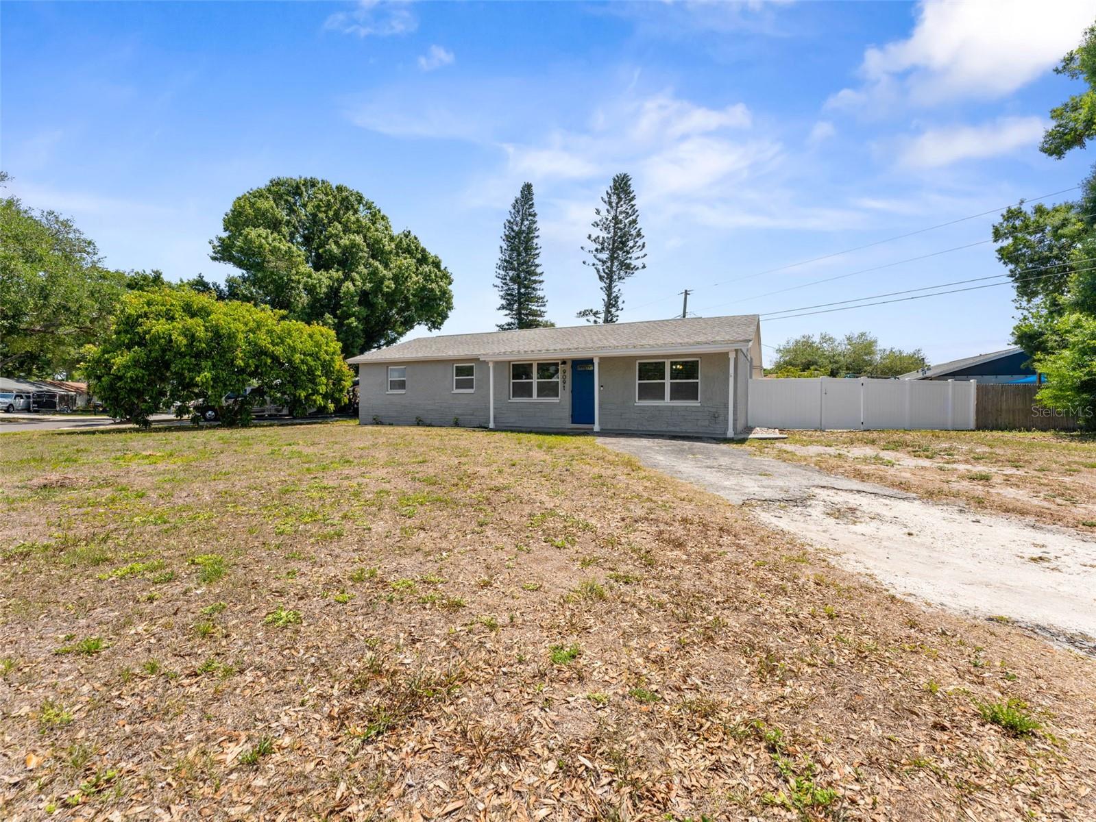 Adorable home that has been extremely well maintained