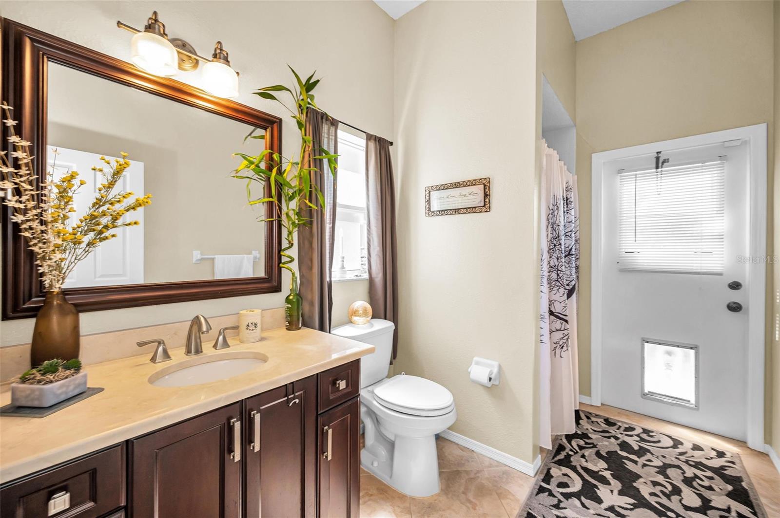 Bath #3 - Pool access - Shower only