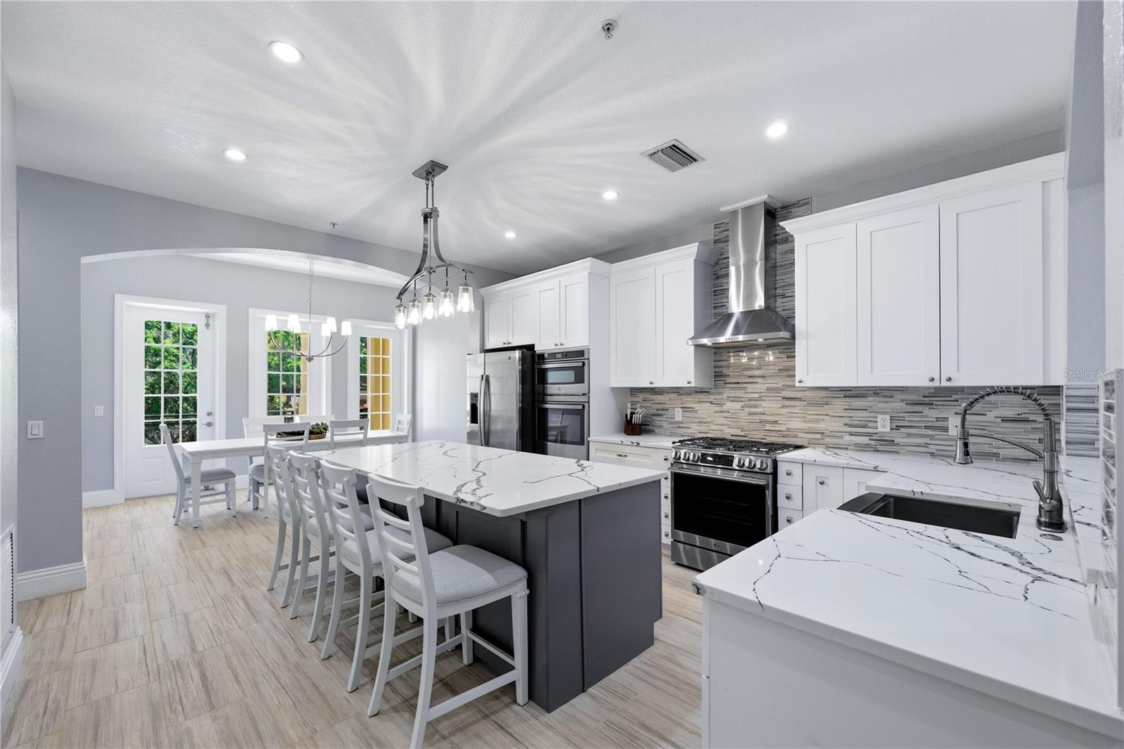 Stunning kitchen + dining space
