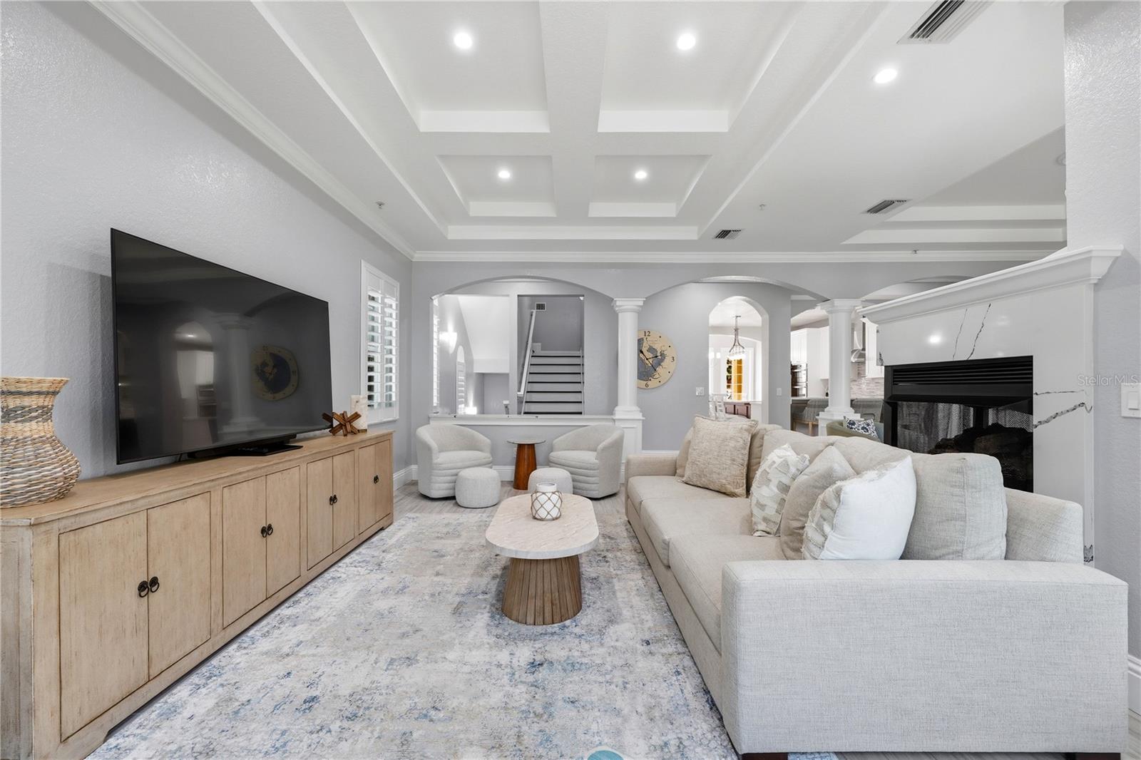2nd floor living area