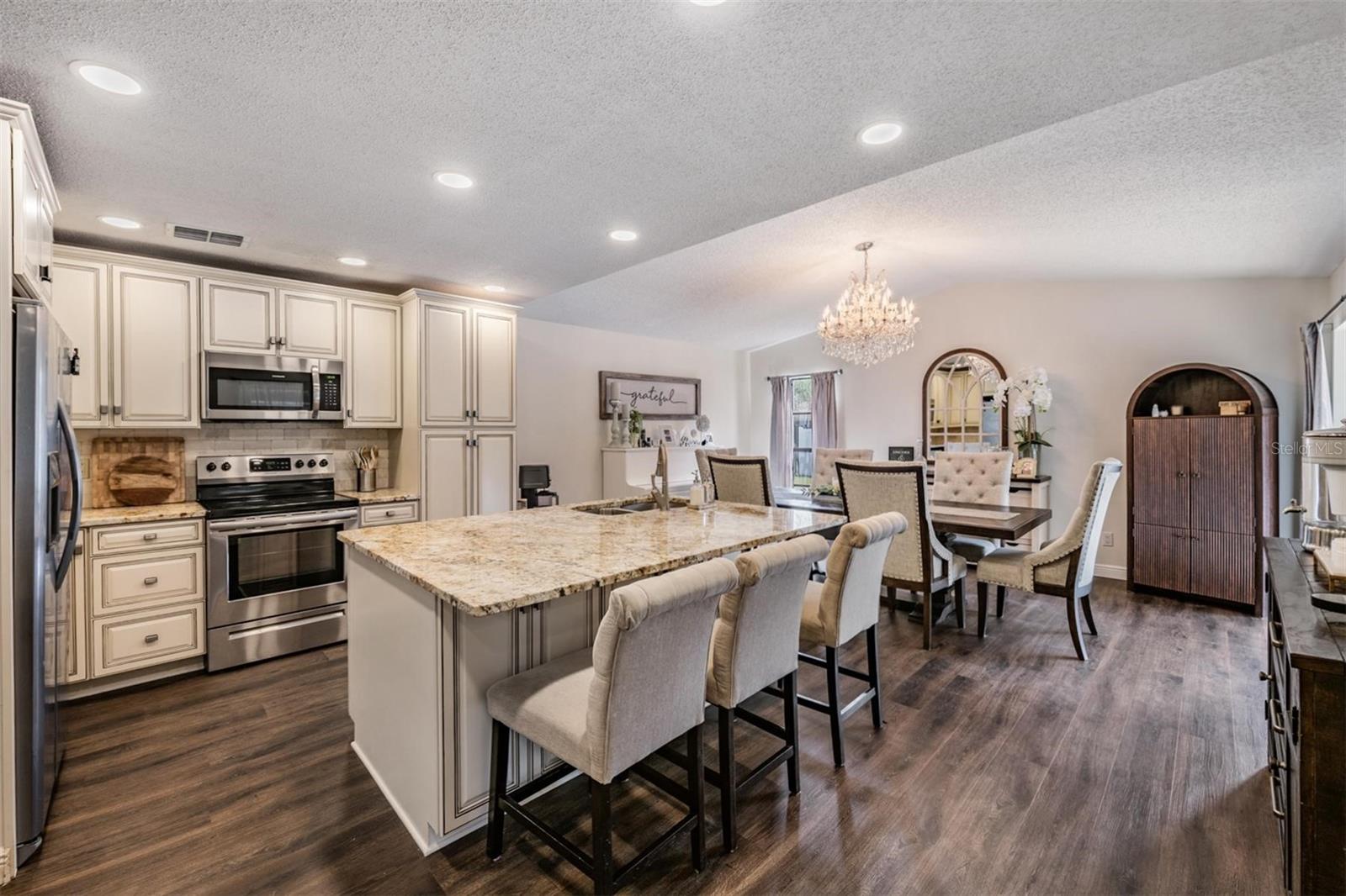Beautifully updated kitchen