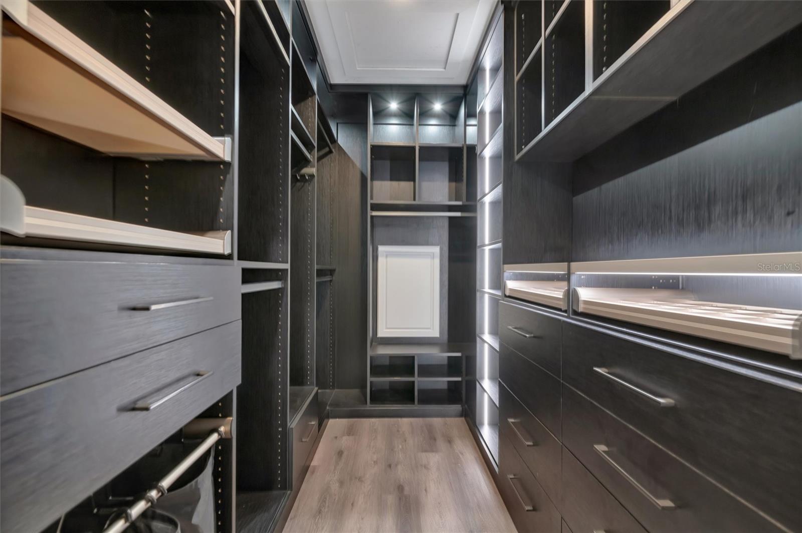 Master Bedroom Built In Closet