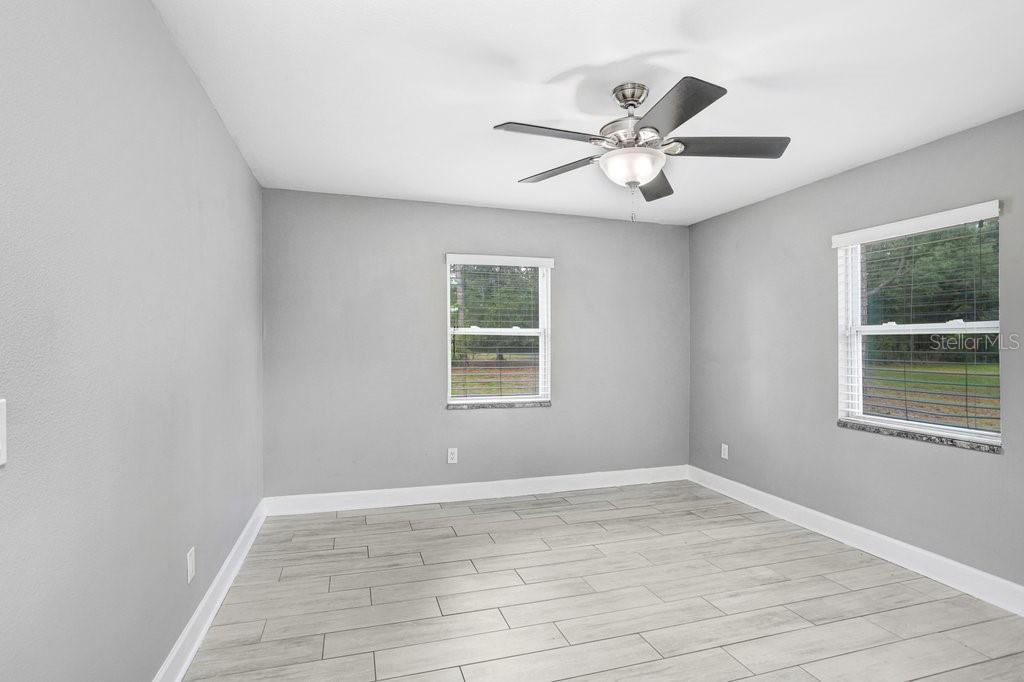 TB8499984