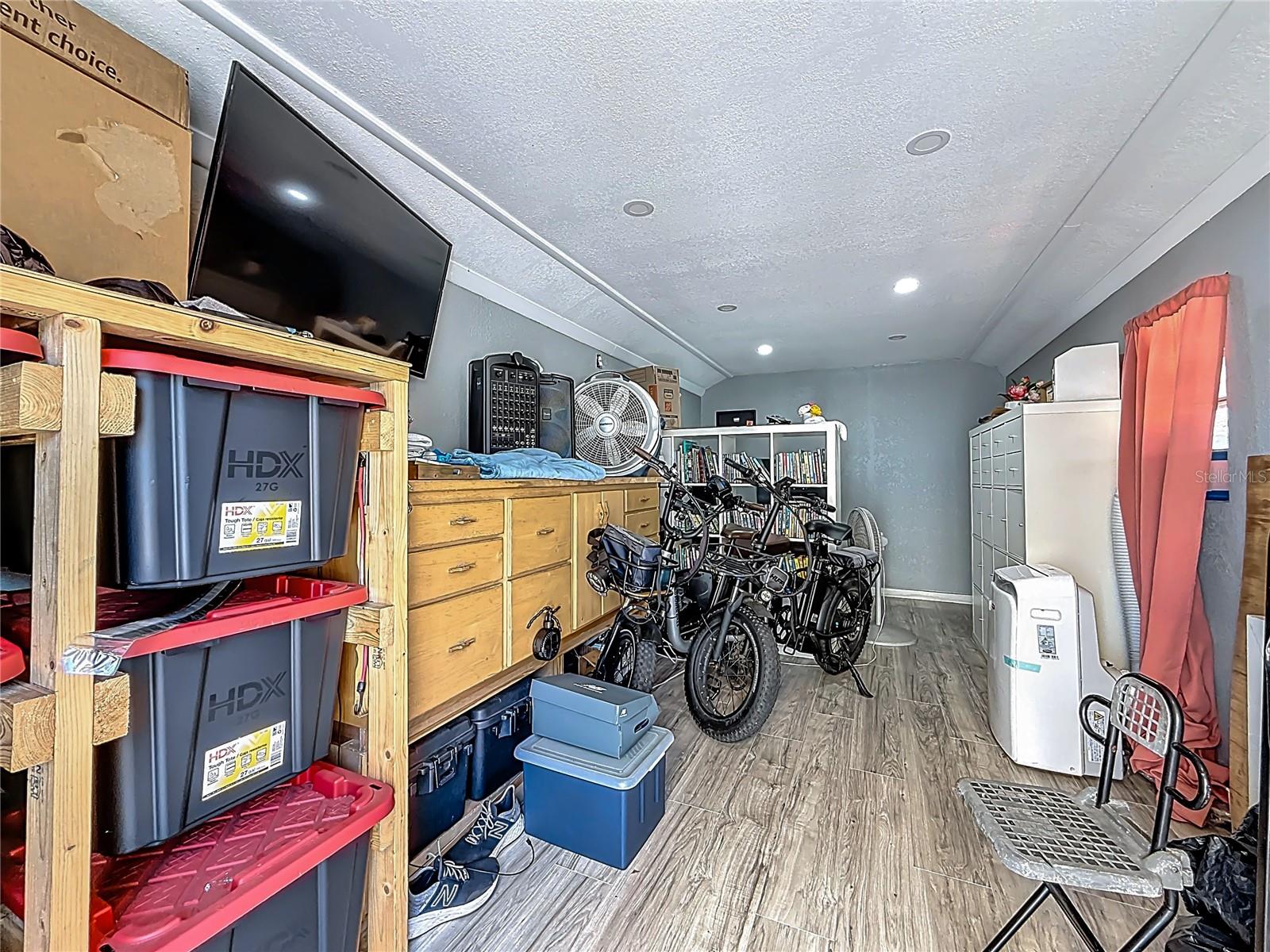 Newer Large Shed / Office