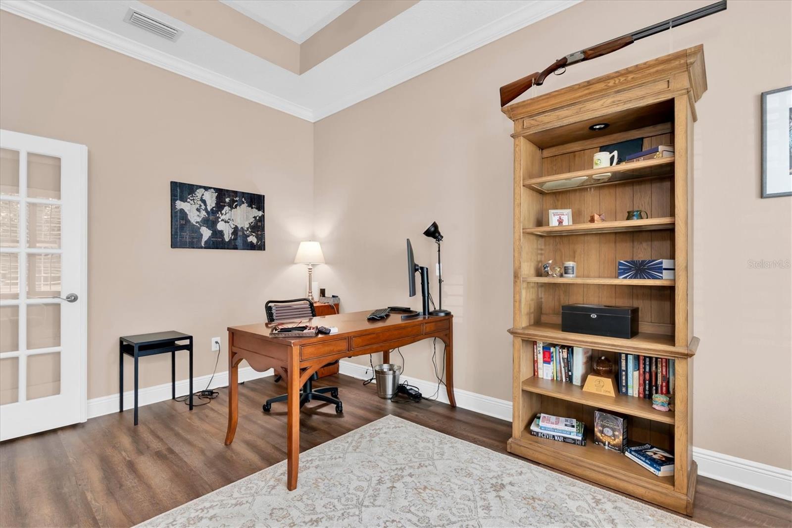 OFFICE / STUDY / DEN