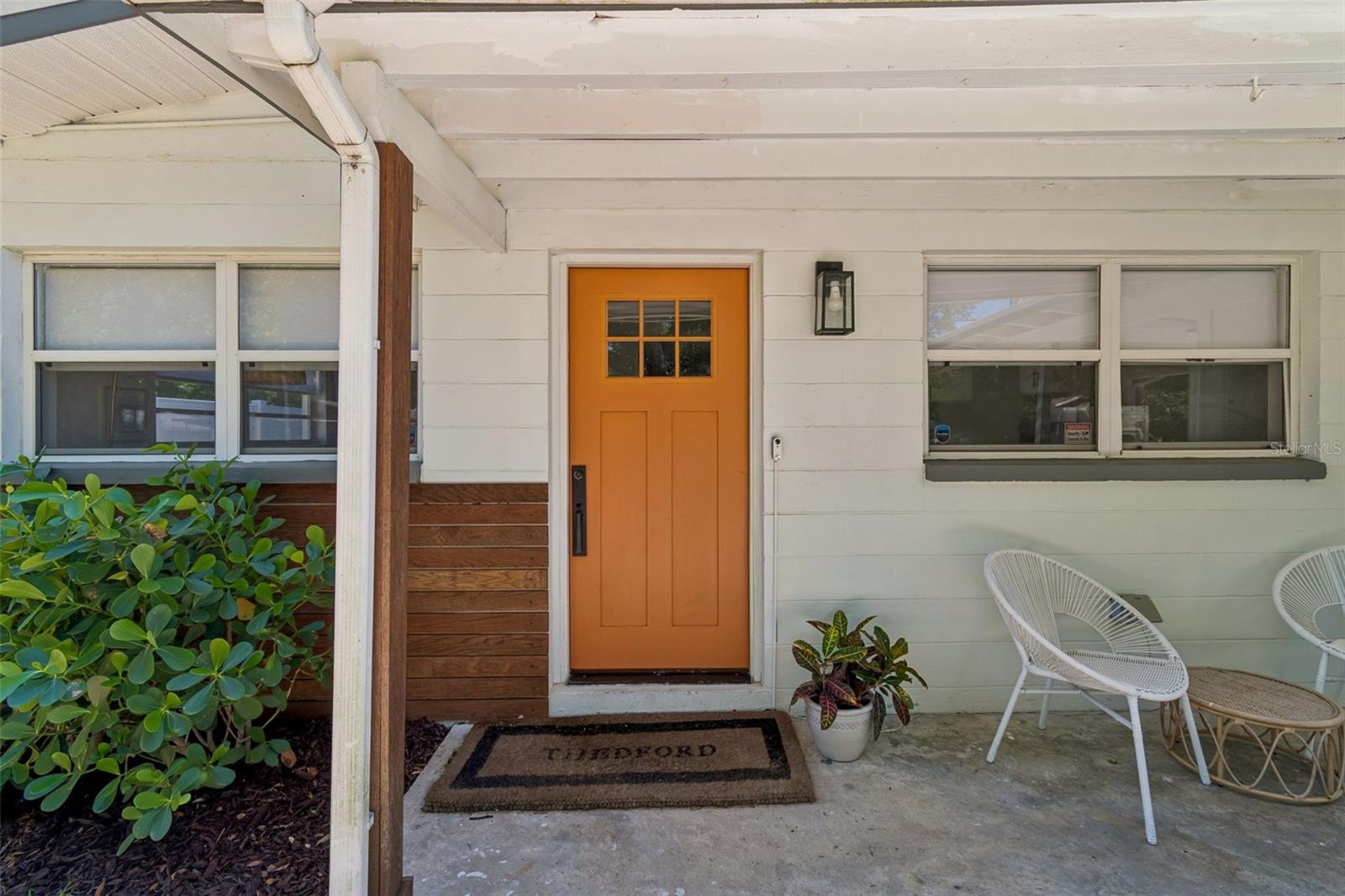 Front Porch & Doorway