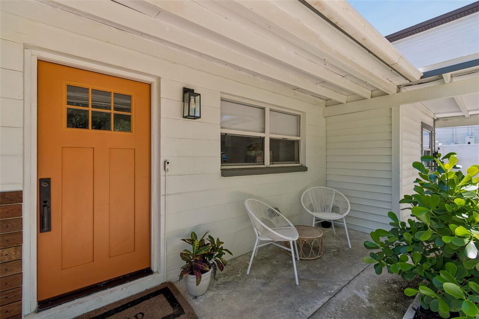 Front Porch & Doorway