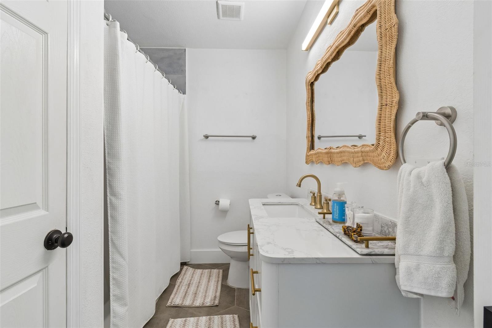 Bathroom w/Beautiful Vanity