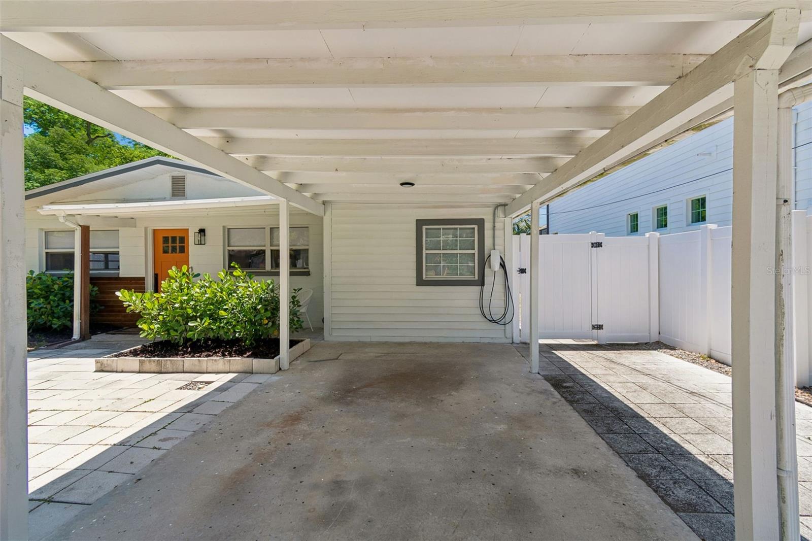 Carport
