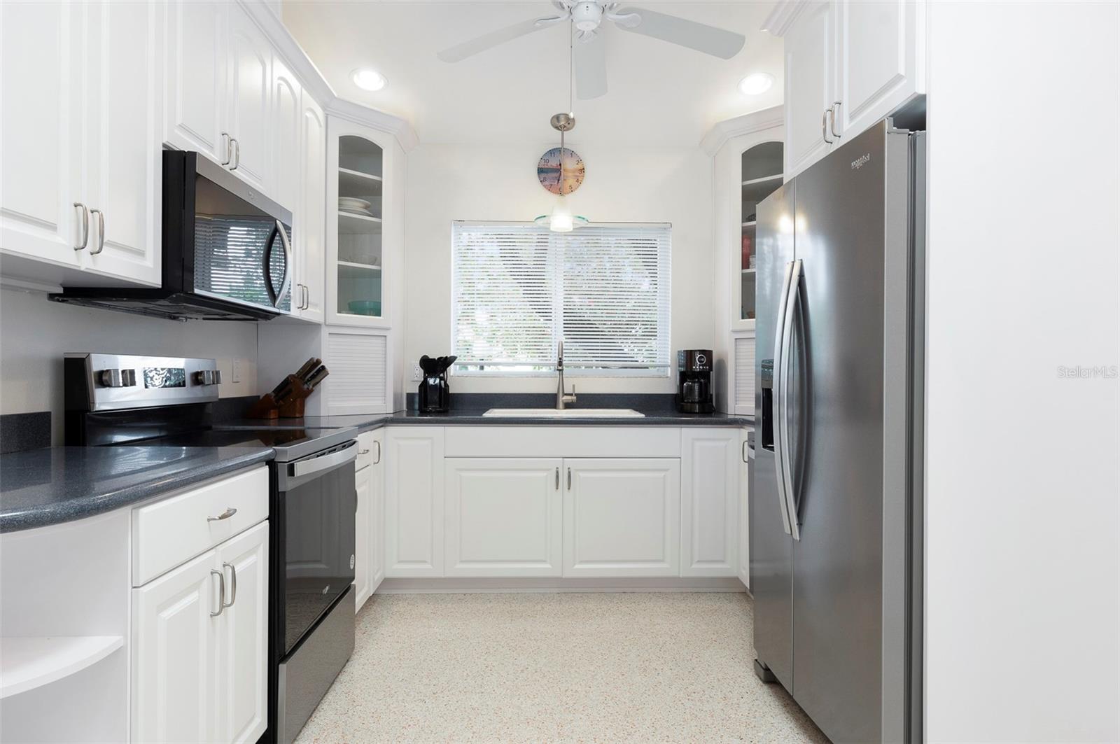 Fresh stainless steel appliances