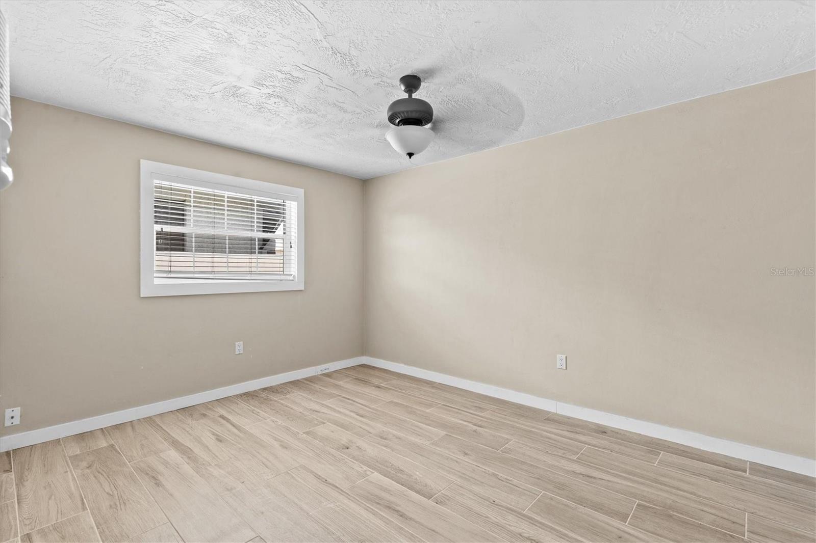 4th bedroom area 13x10