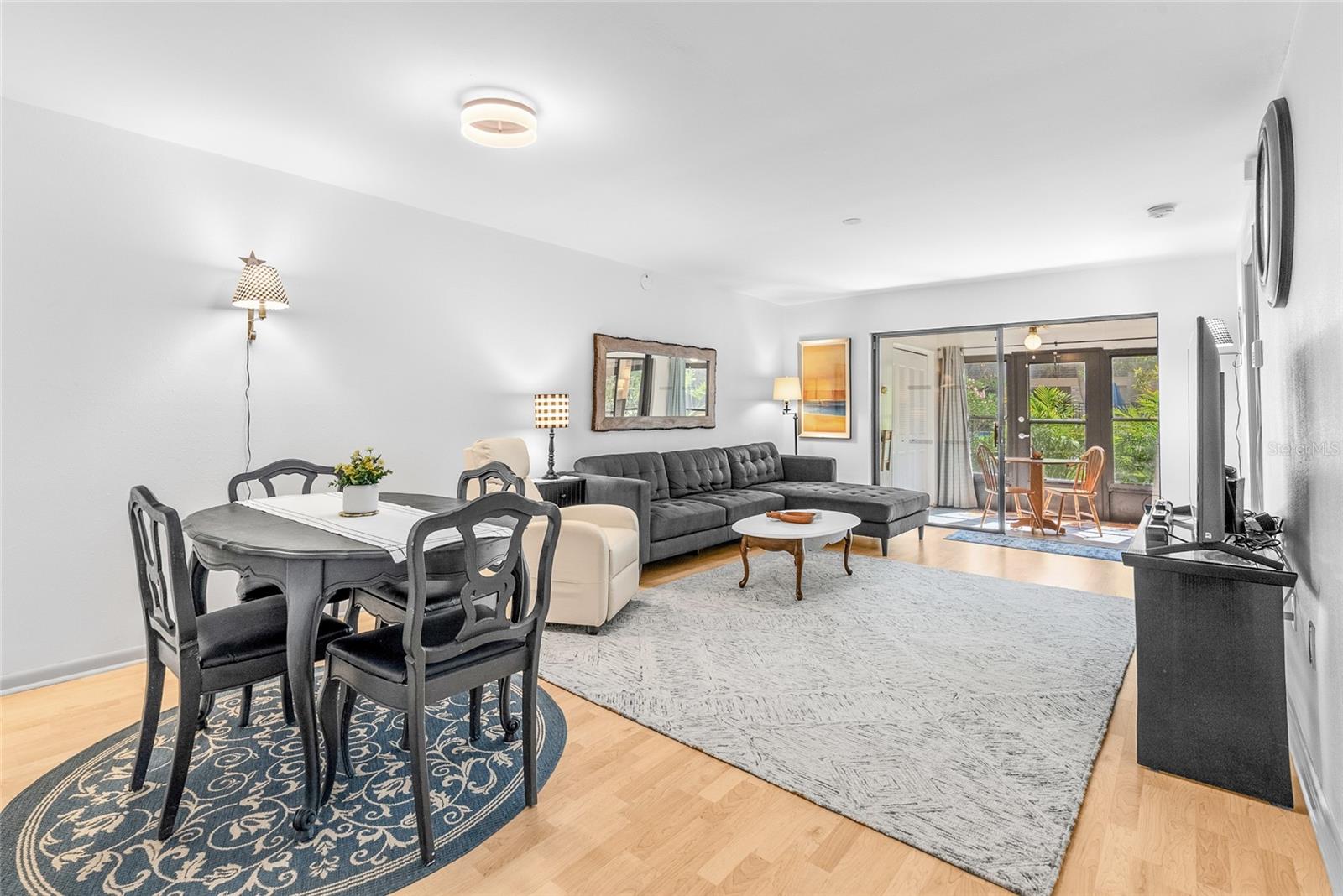 Dining / Living Room combo