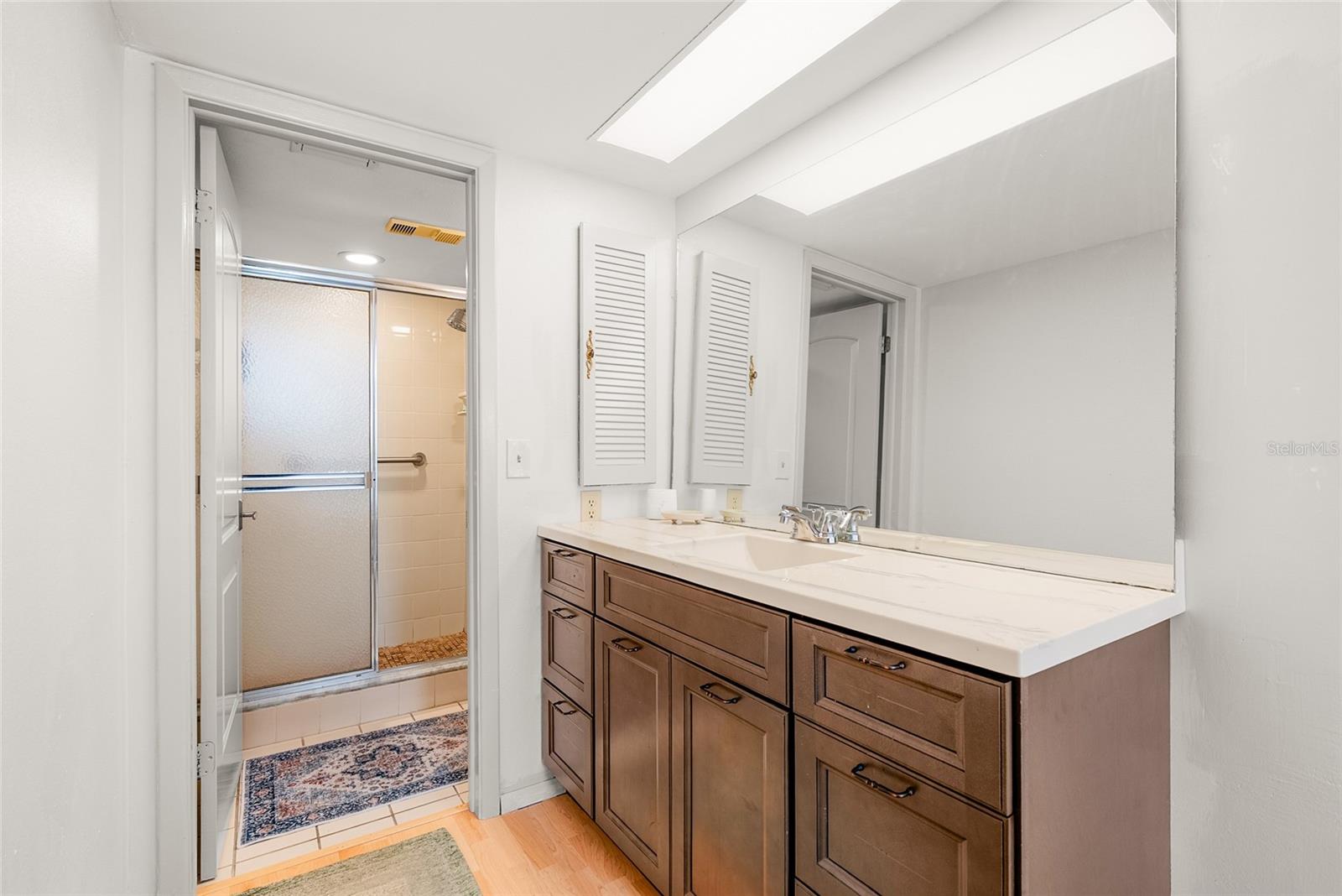 Primary En-Suite Batrhoom