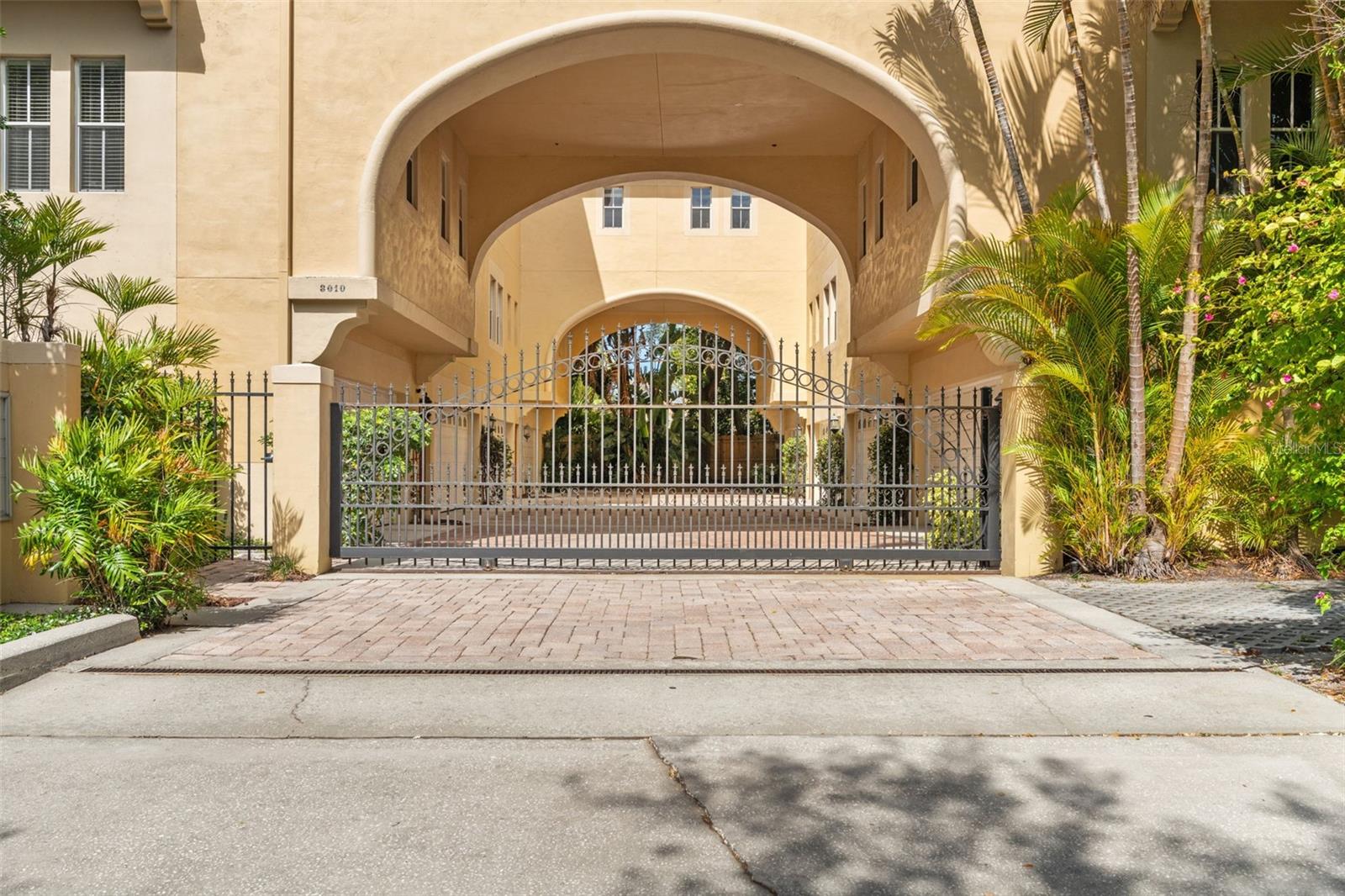 Gated entryway