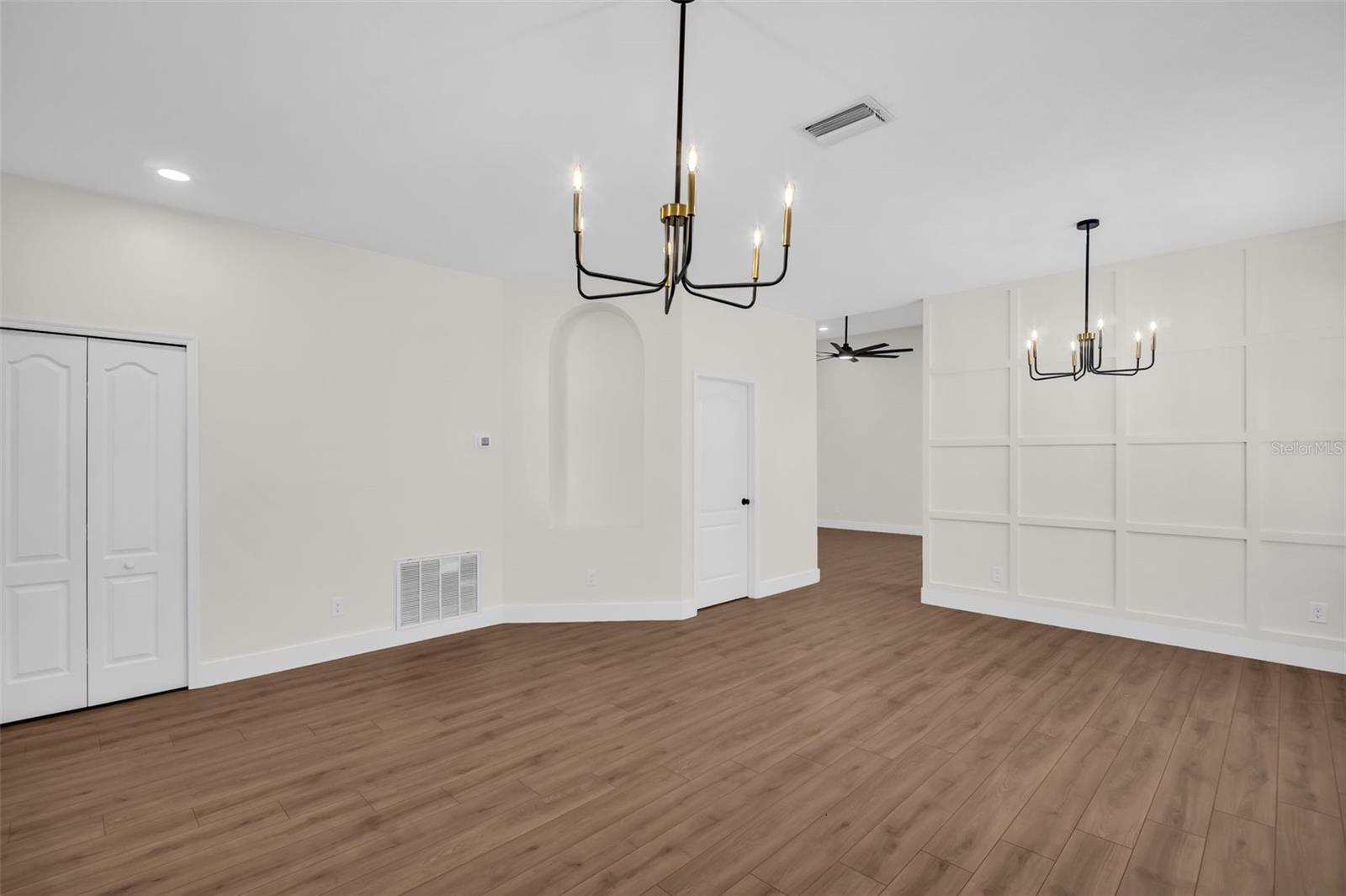 Living Room / Dining Room