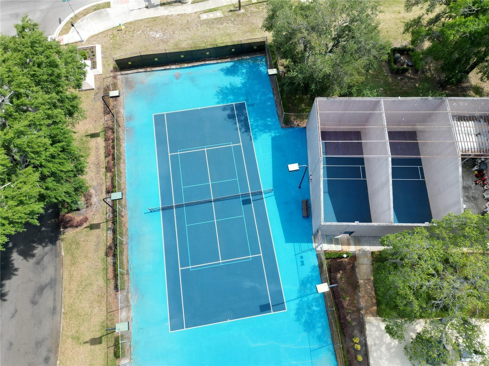 Pickleball/ Tennis Courts