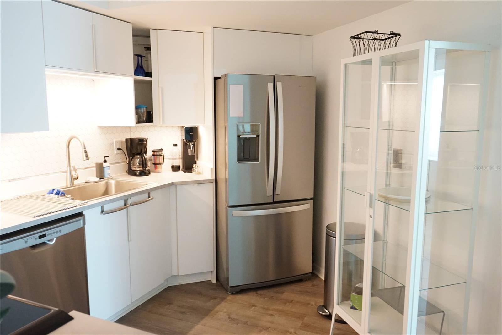 stainless applicances