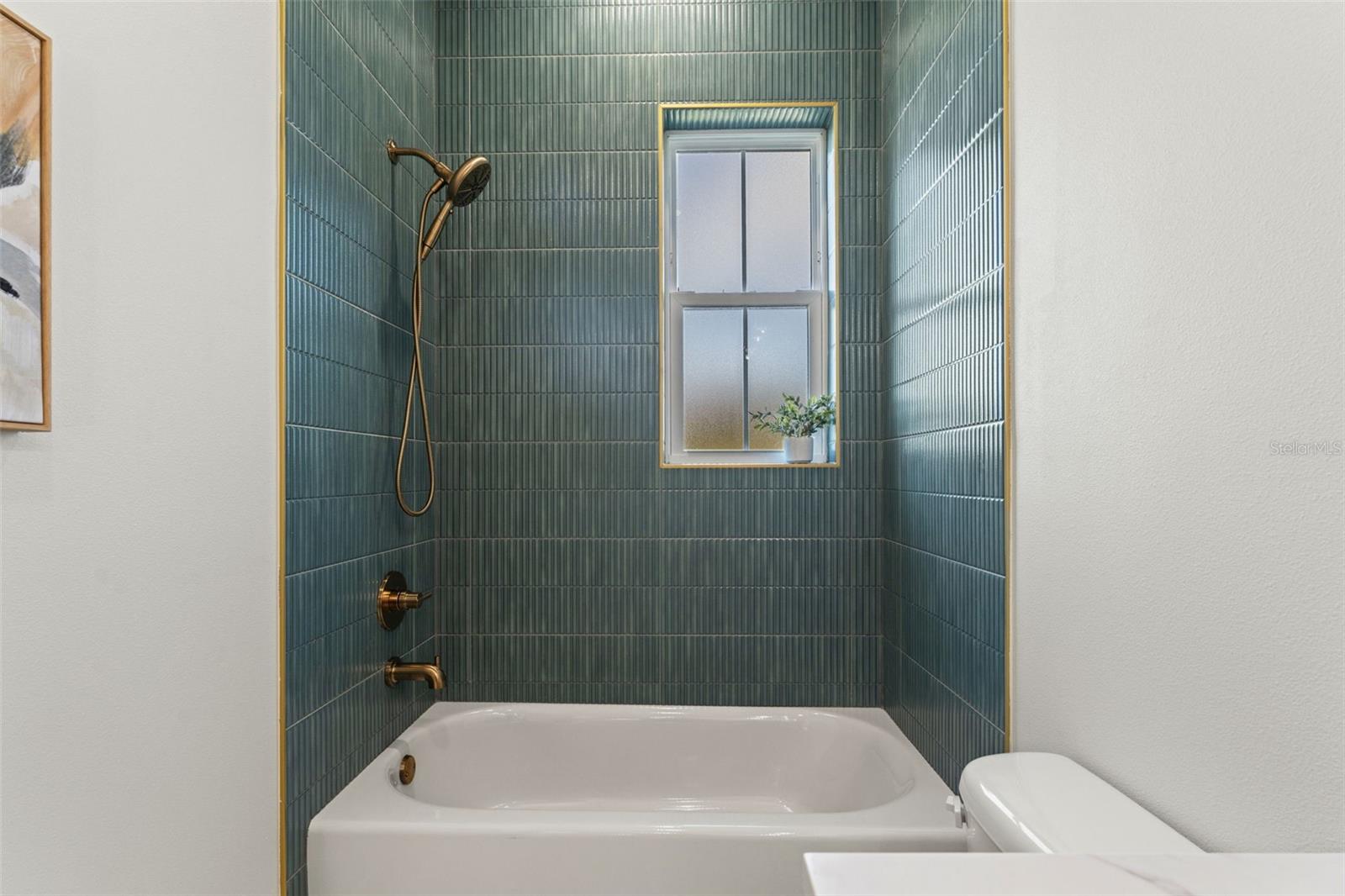 tub in bath 3