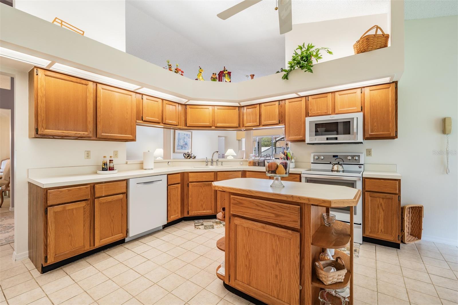 Spacious and Open Kitchen, Ceiling Fan