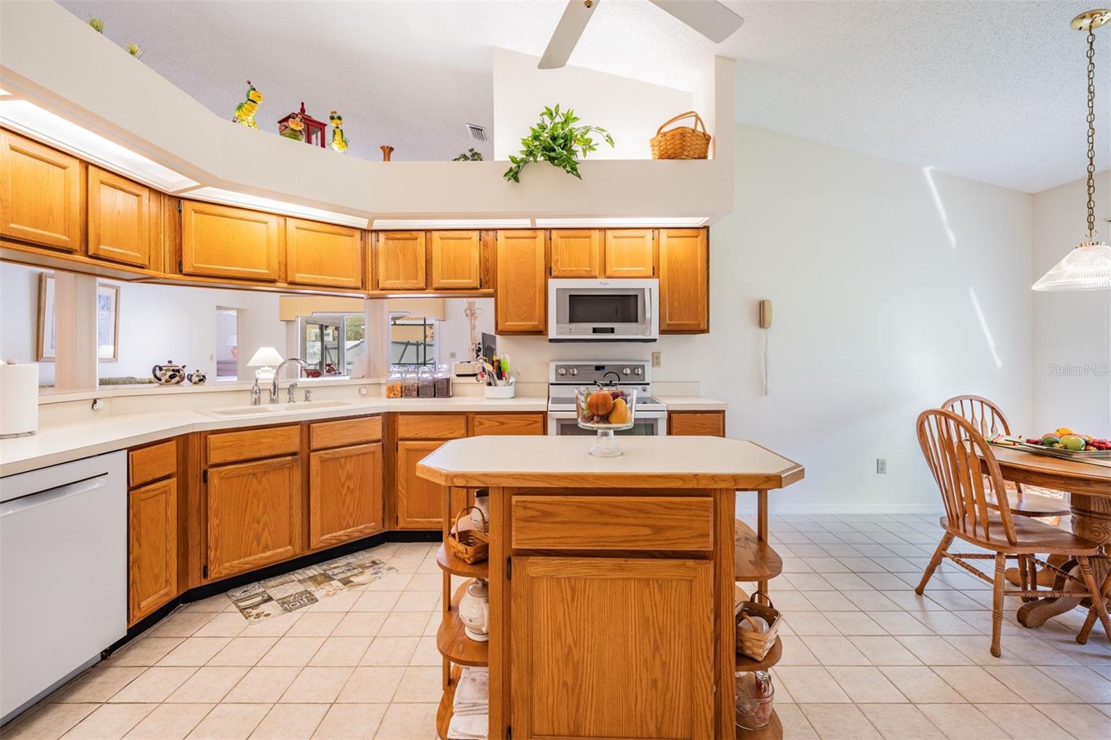 Spacious and Open Kitchen, Ceiling Fan