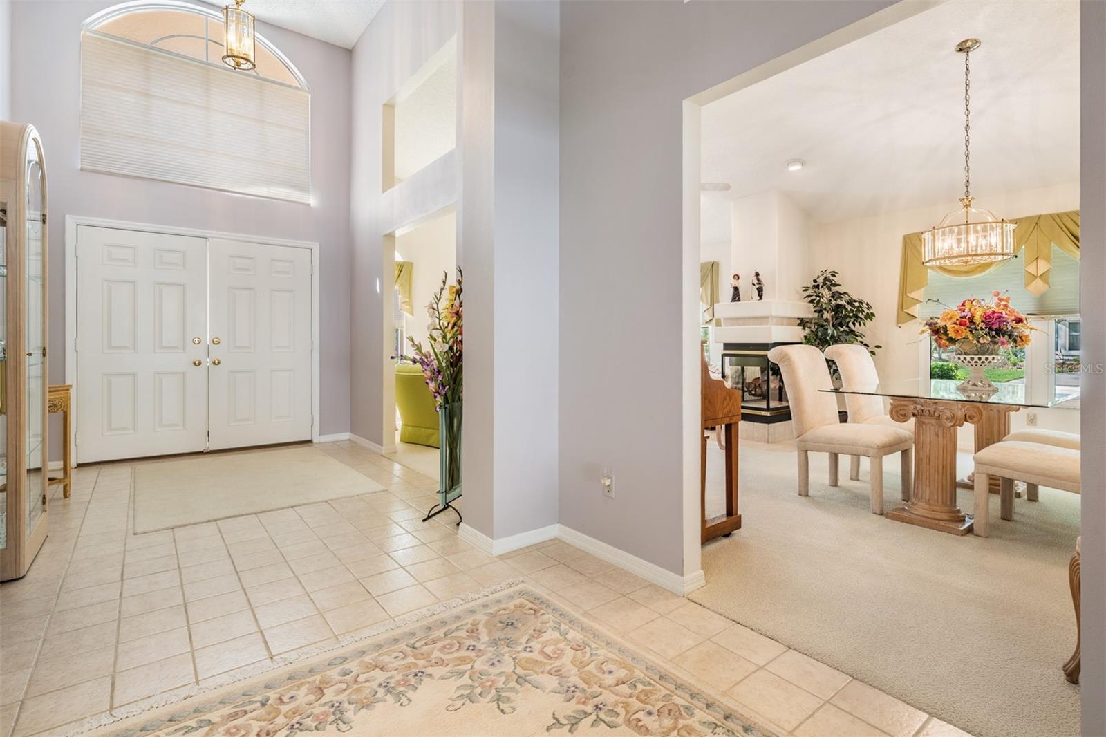 Double door entry way