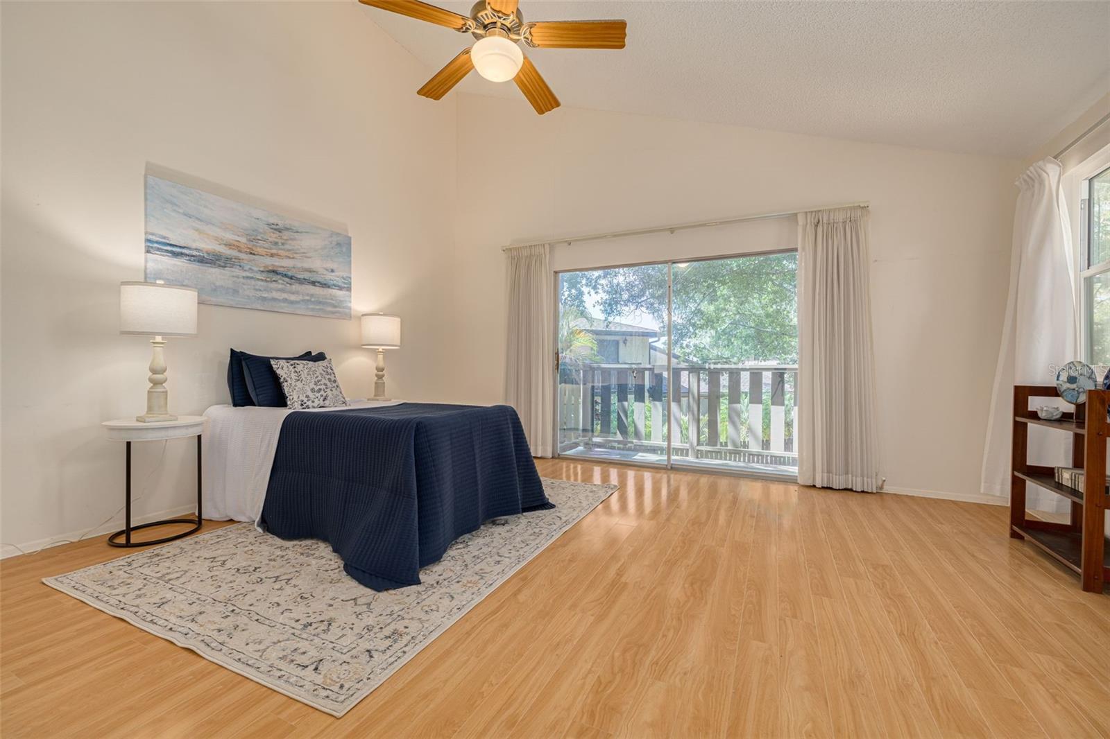 2nd floor bedroom with en-suite bathroom