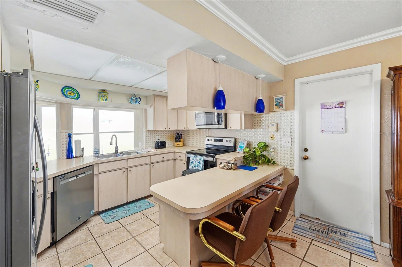 Kitchen and bar