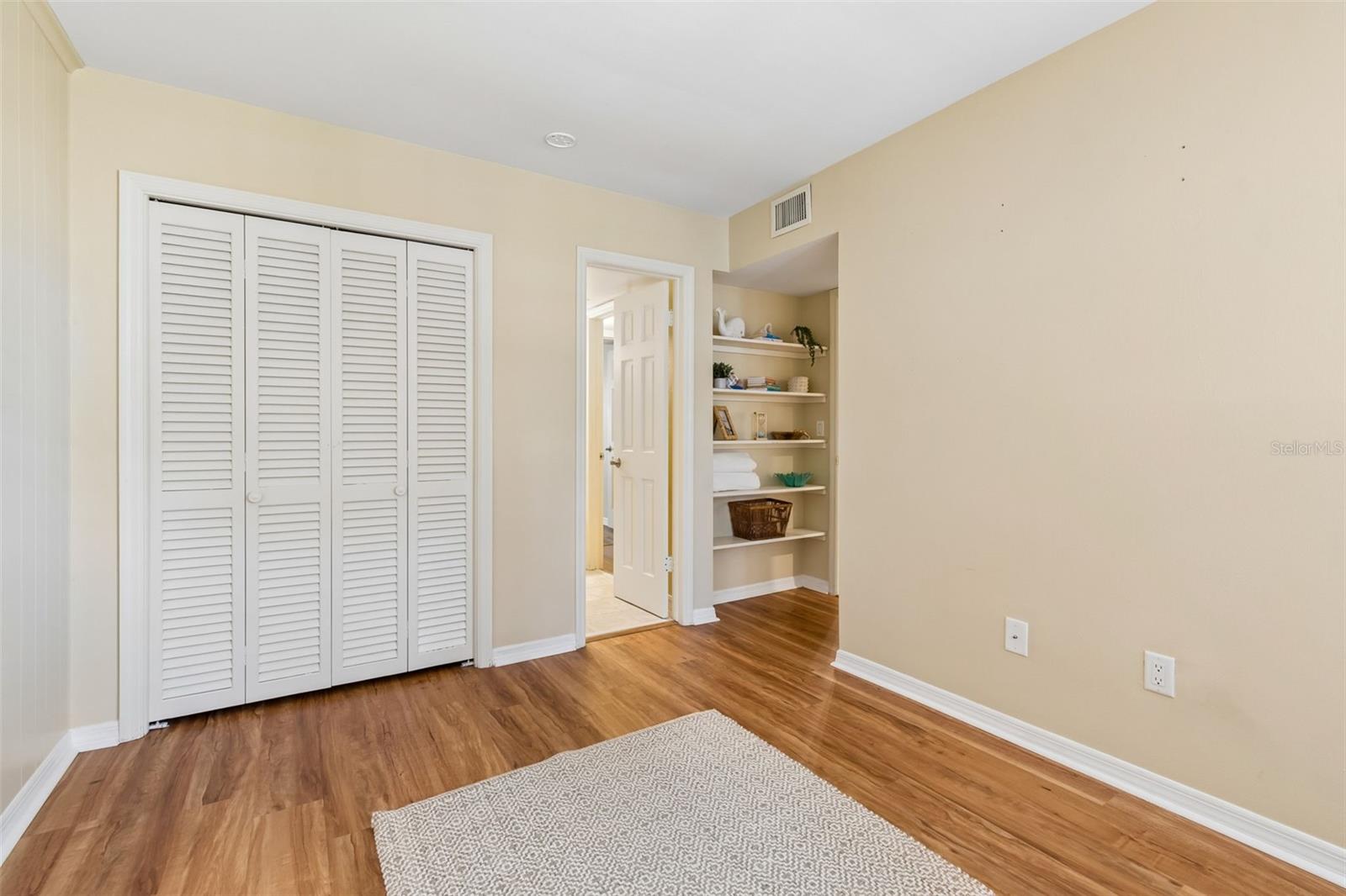 2nd bedroom/ facing front