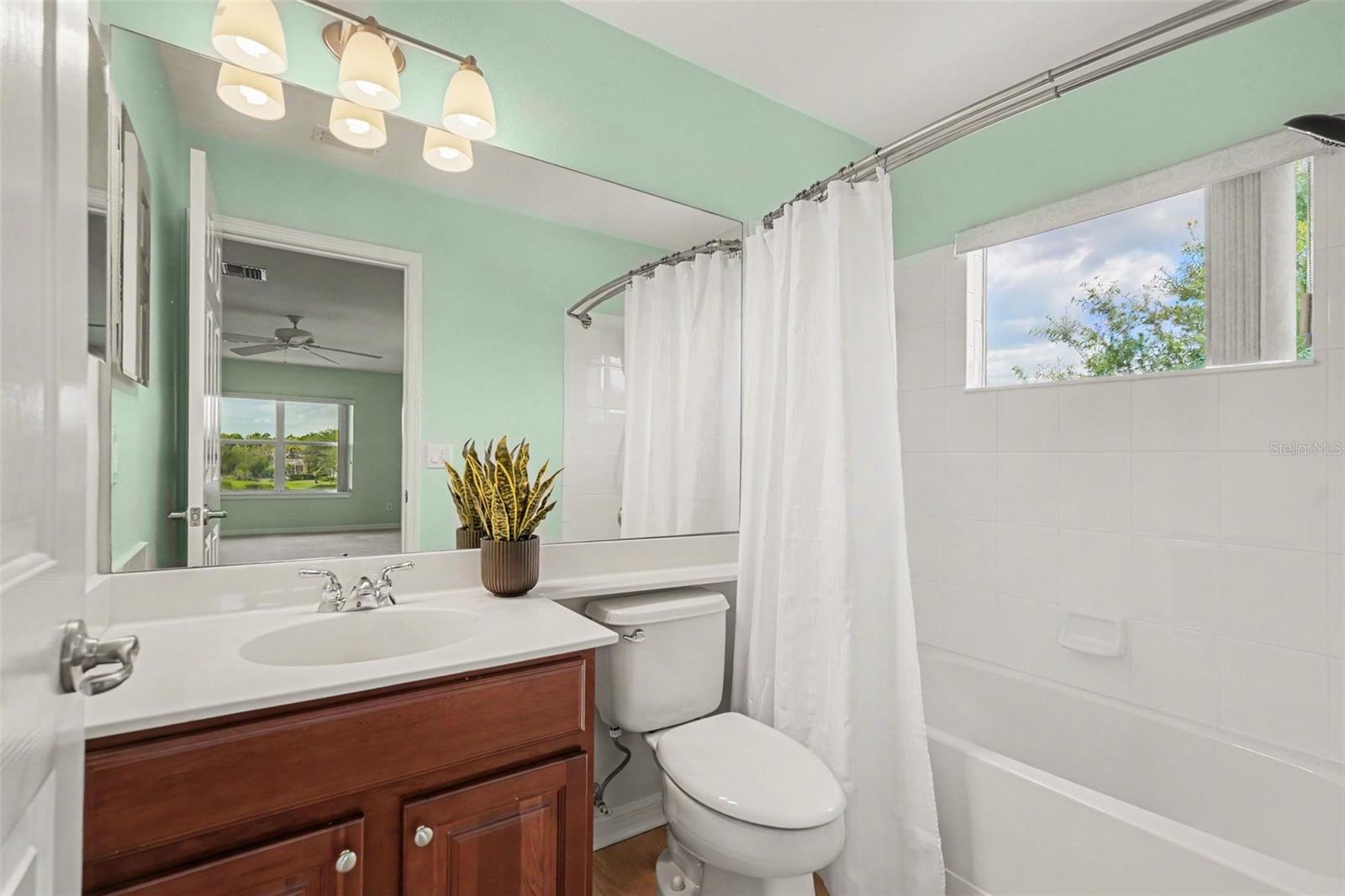 Fourth bathroom, upstairs