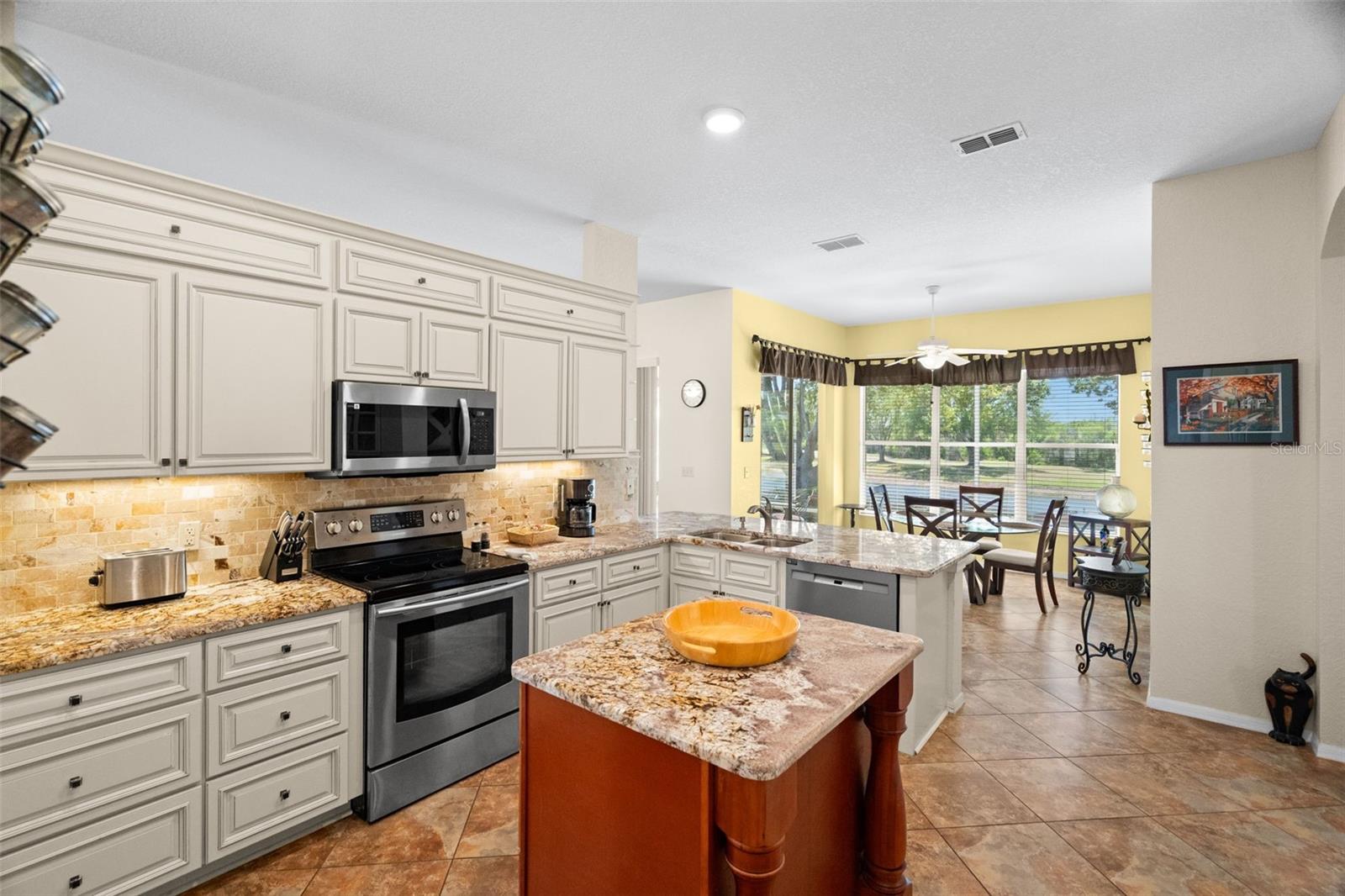 Kitchen and Dinette