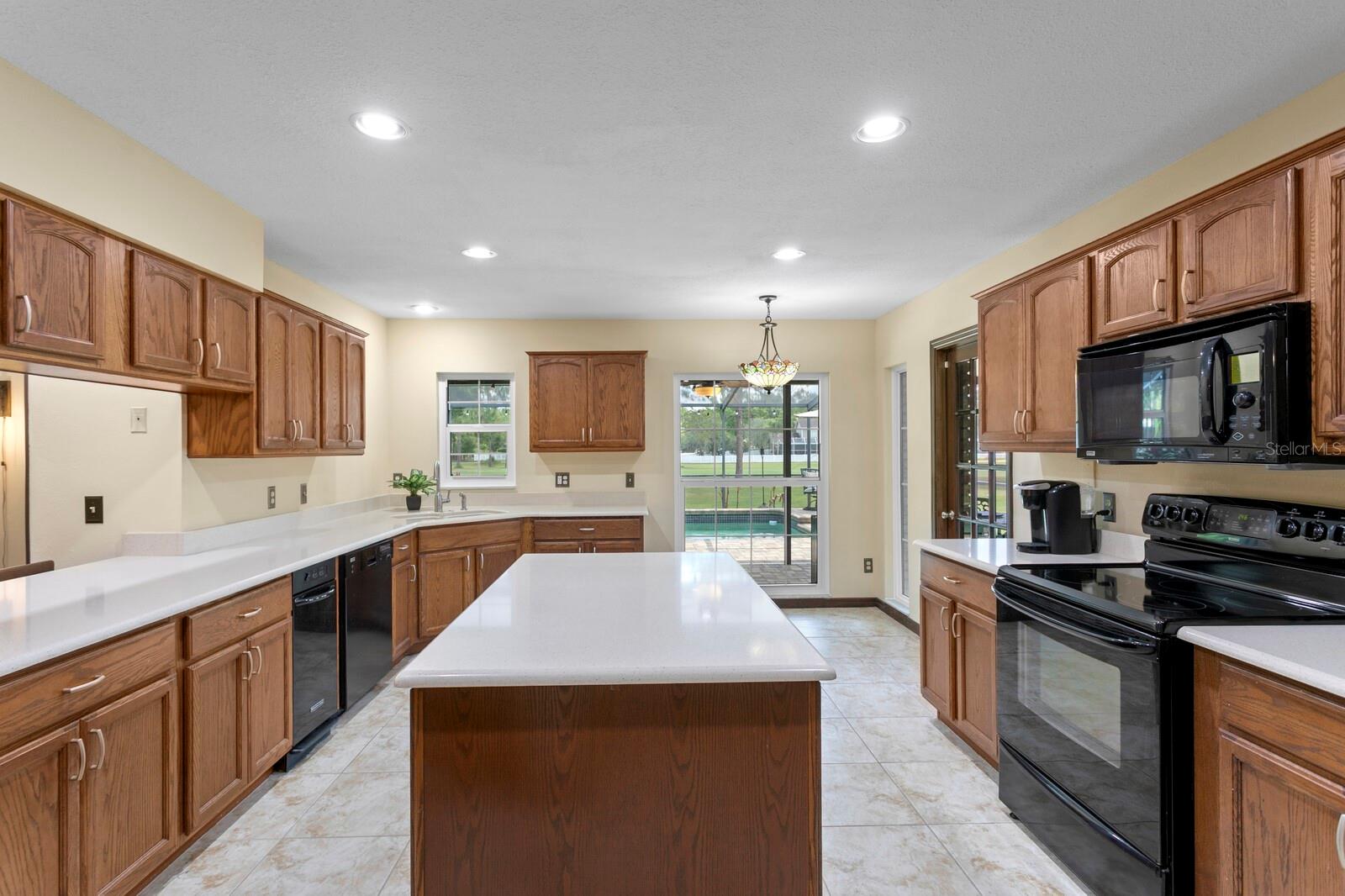 Quartz counters and plenty of cabinet storage