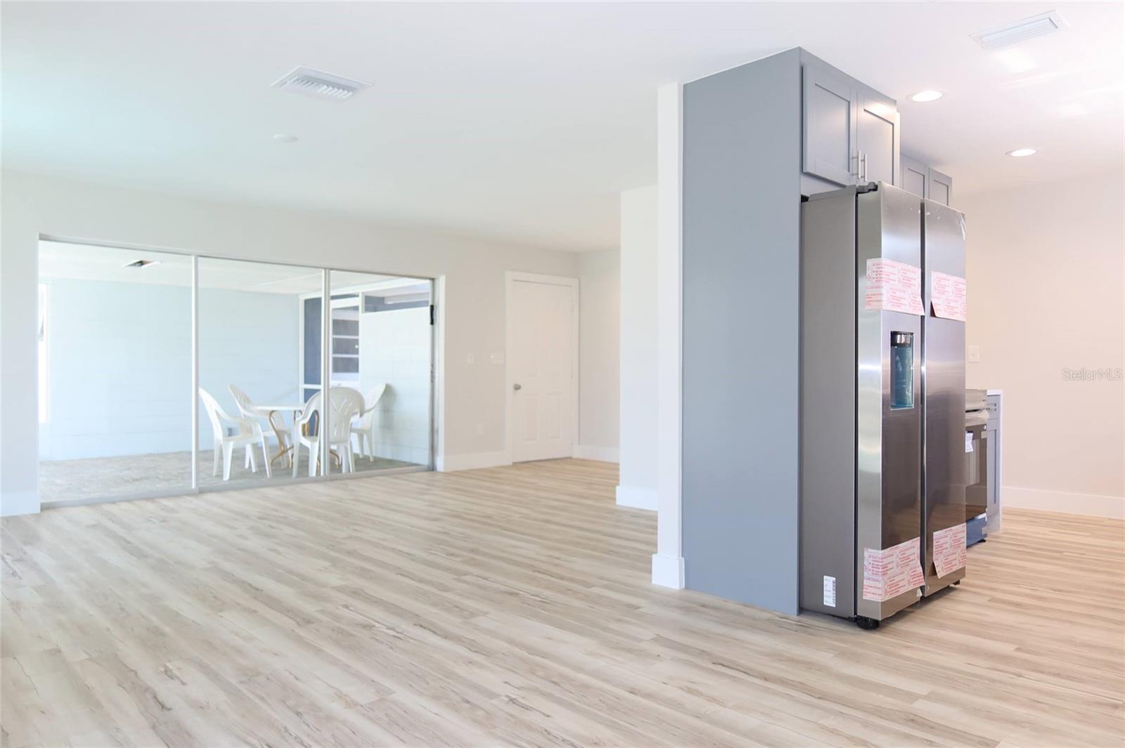 Living/ dinning area