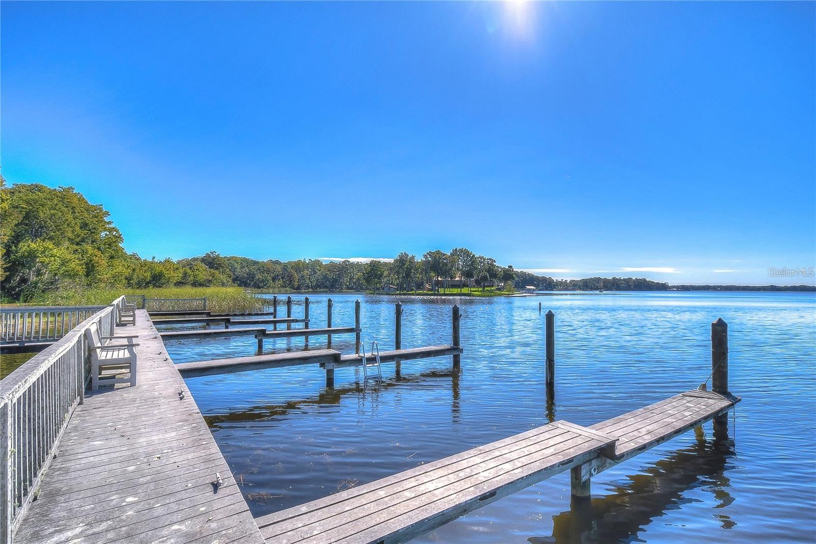 community boat dock