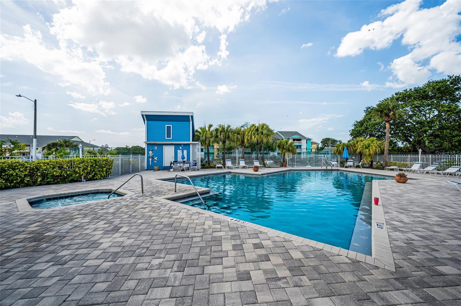 Community Pool and Spa