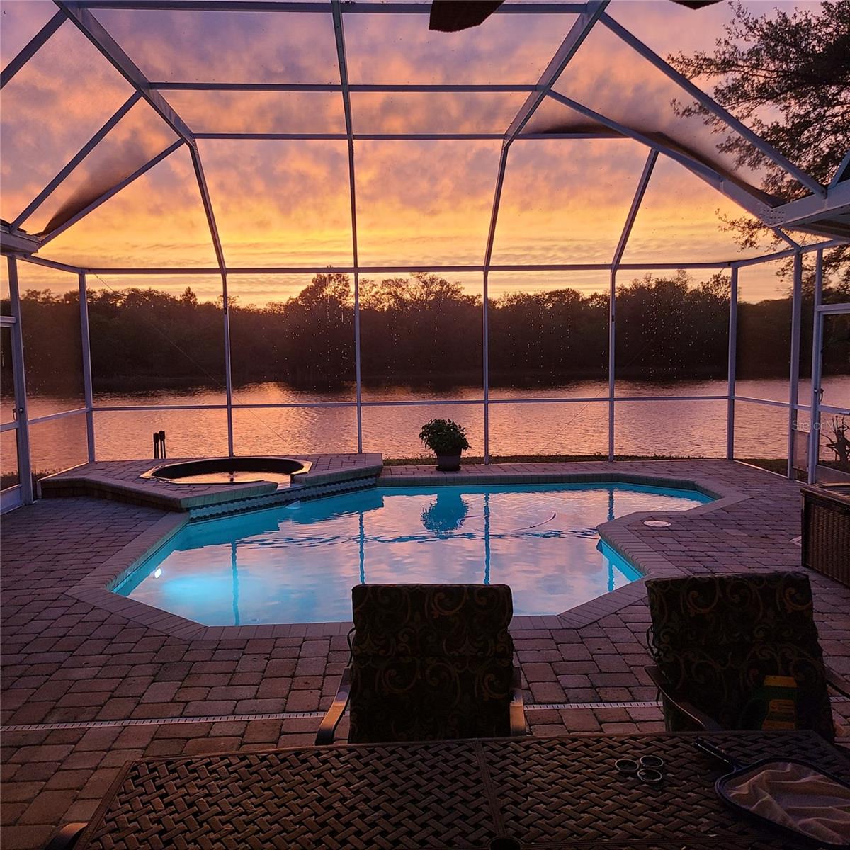 Spectacular sunsets!!