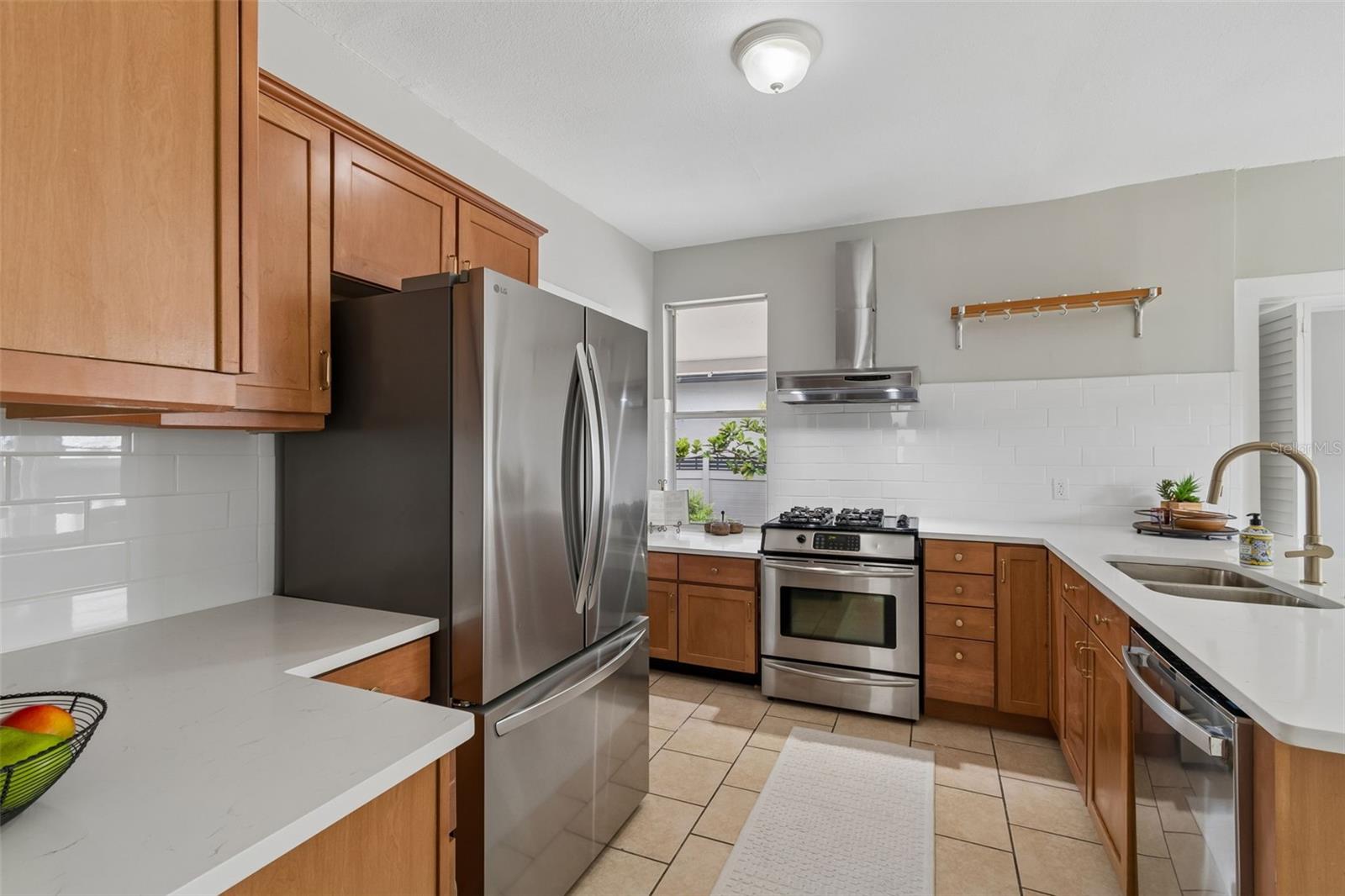 Kitchen with quartz countertops