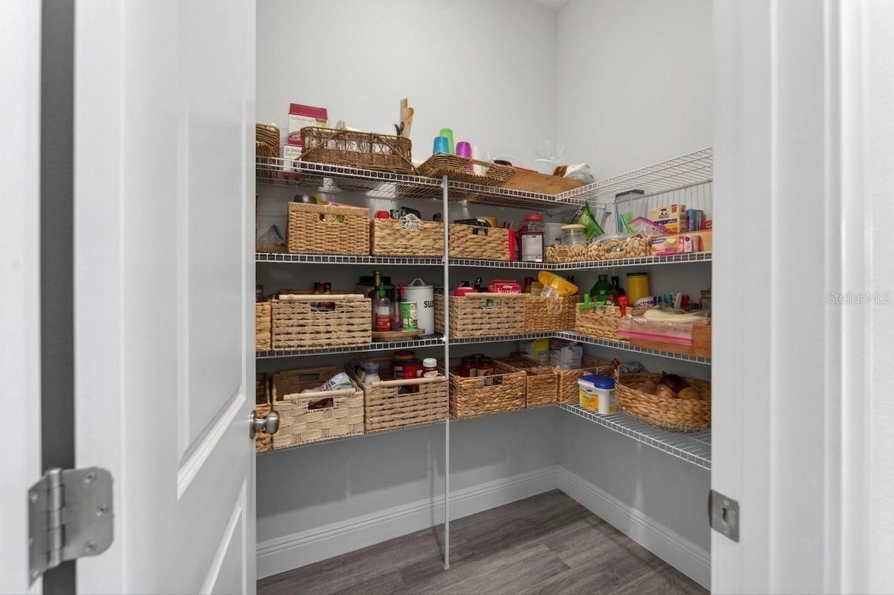 Walk-in Pantry