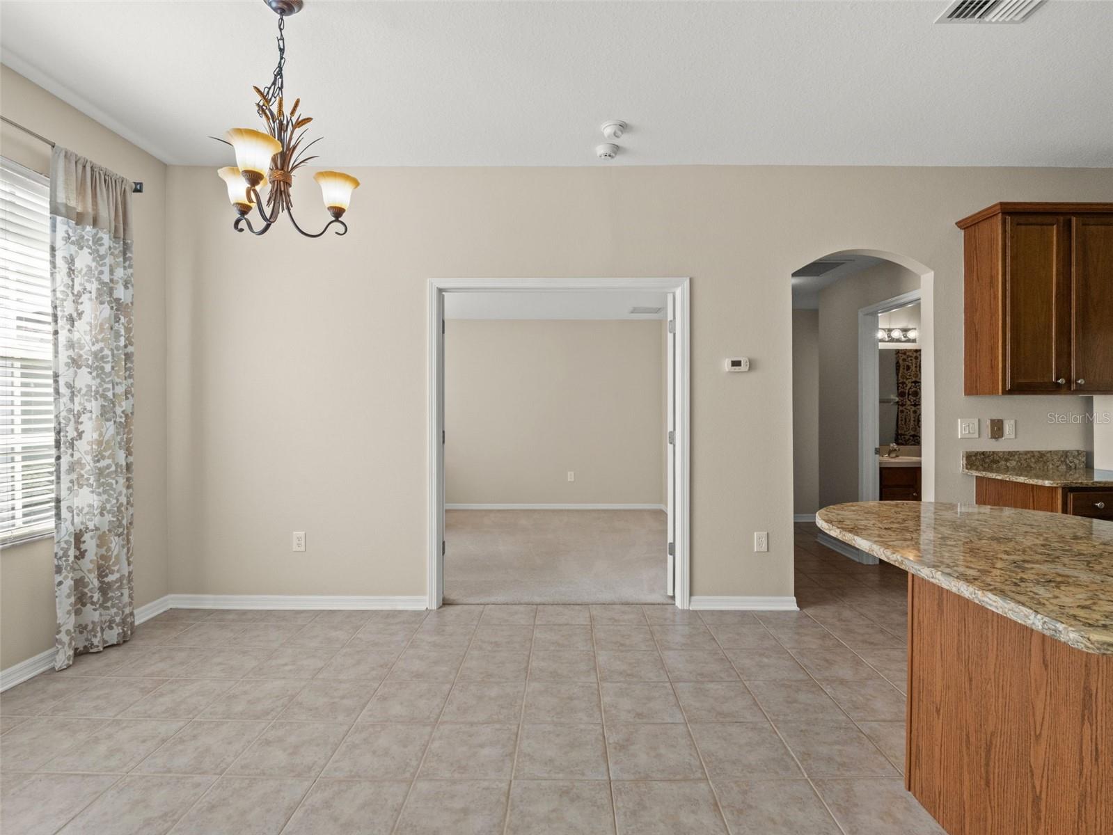 Breakfast/Dining Space