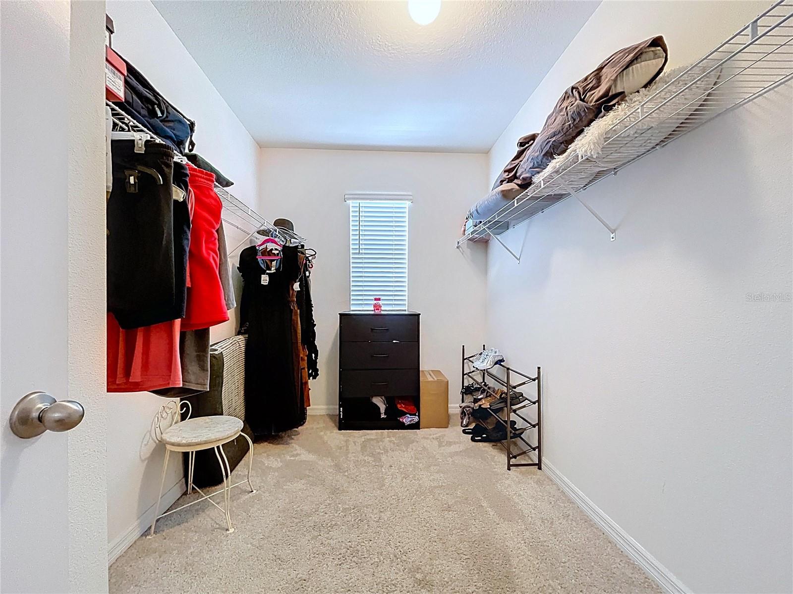 Master bedroom Walk-in closet