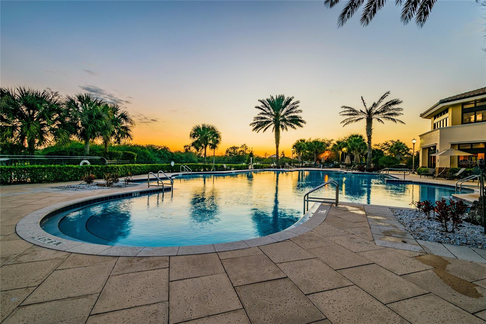 Renaissance' pool