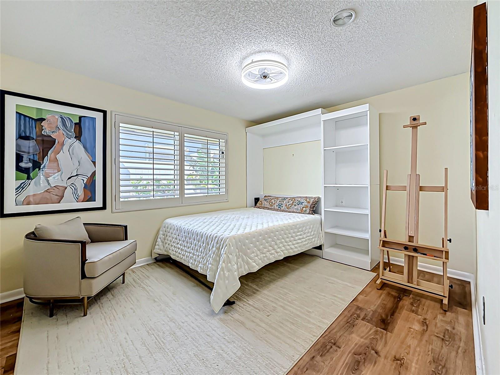 2nd bedroom