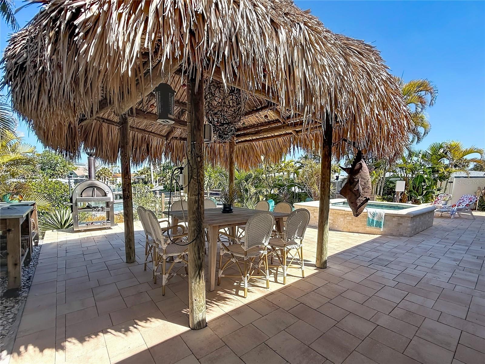 Tiki hut